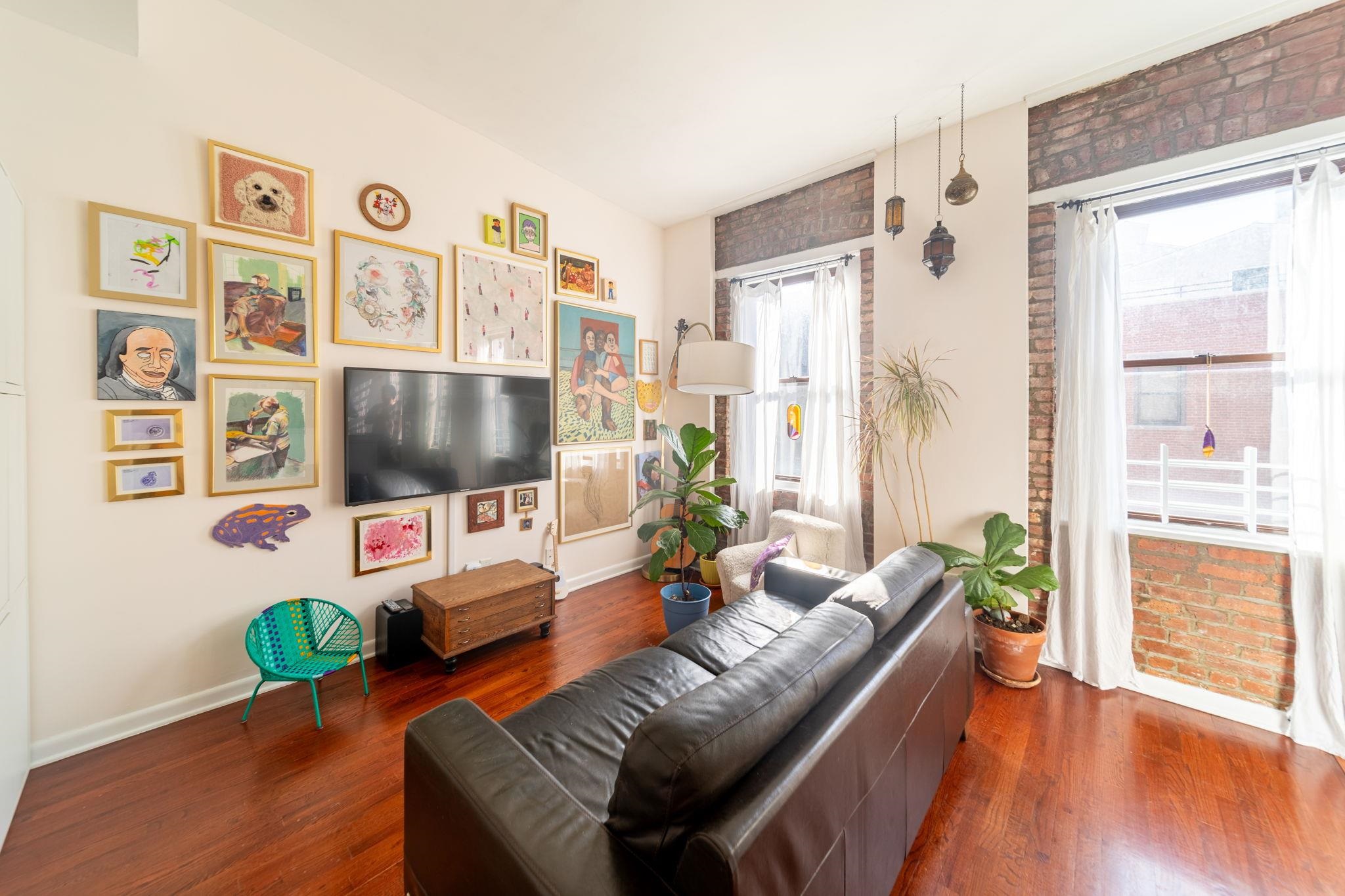 158 WAYNE ST Unit: 327a