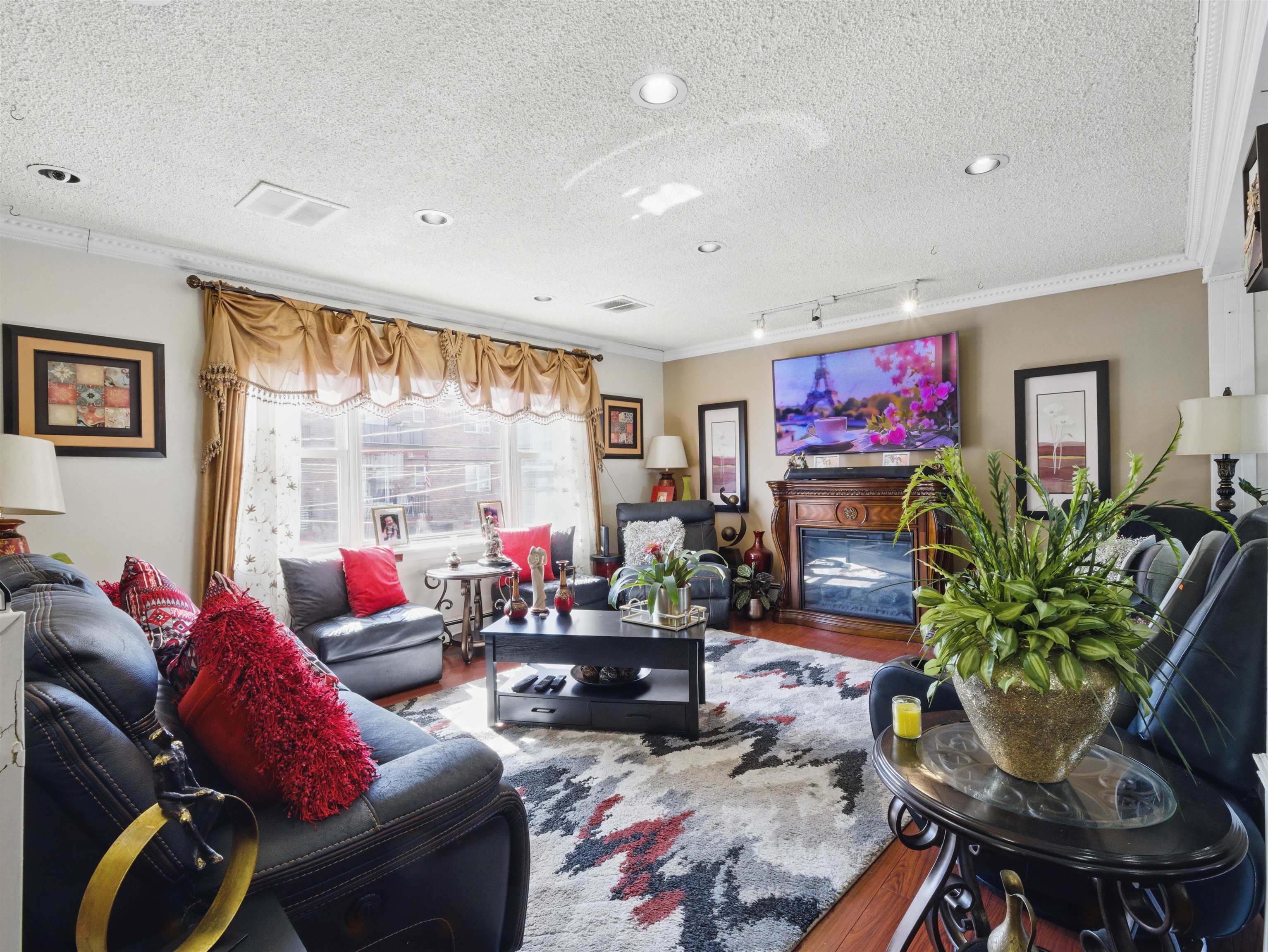 7507 DURHAM AVE Unit: 2