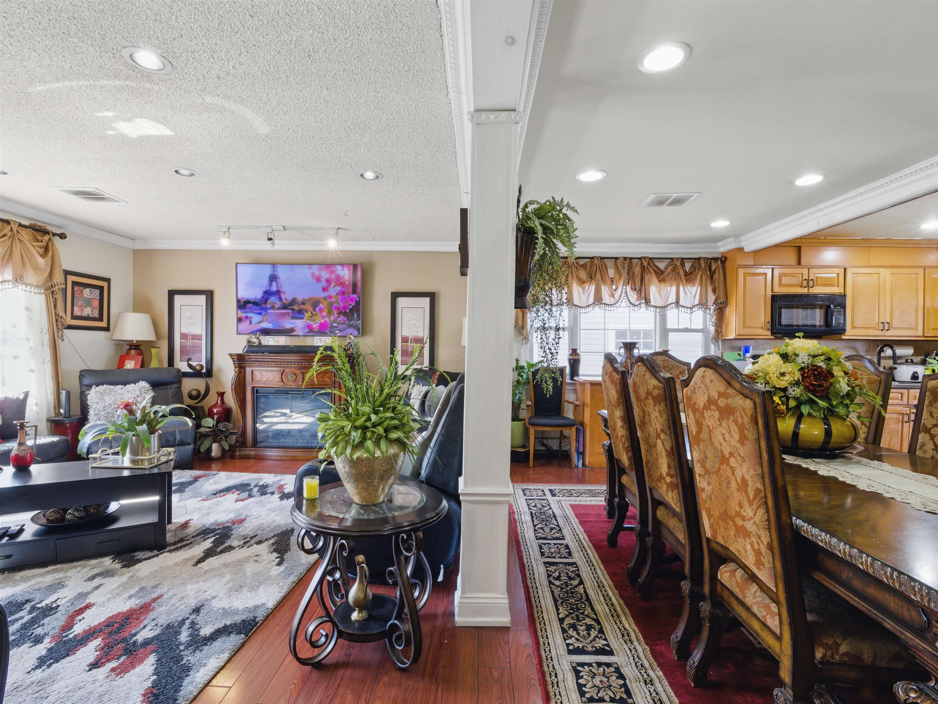 7507 DURHAM AVE Unit: 2