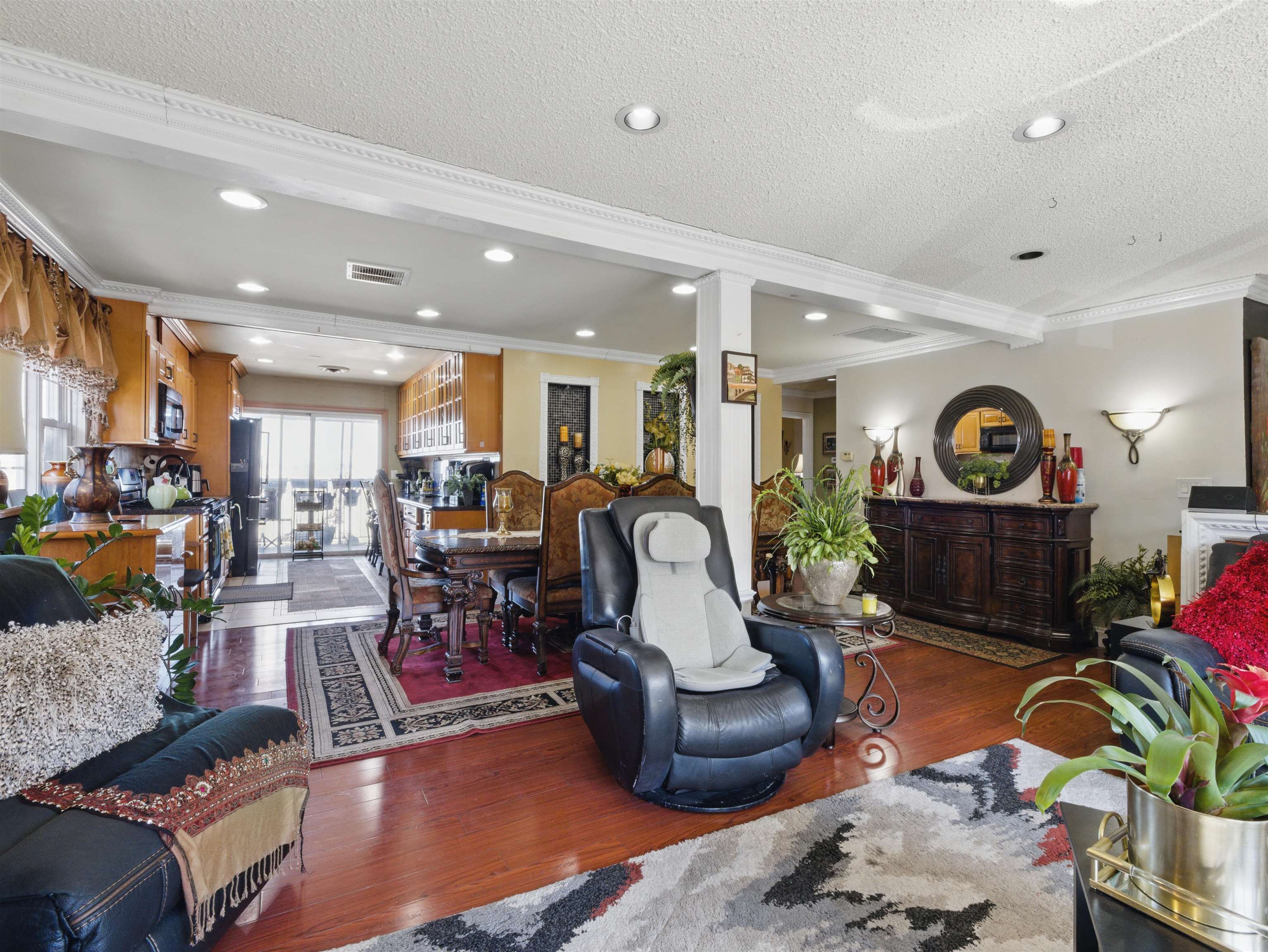 7507 DURHAM AVE Unit: 2