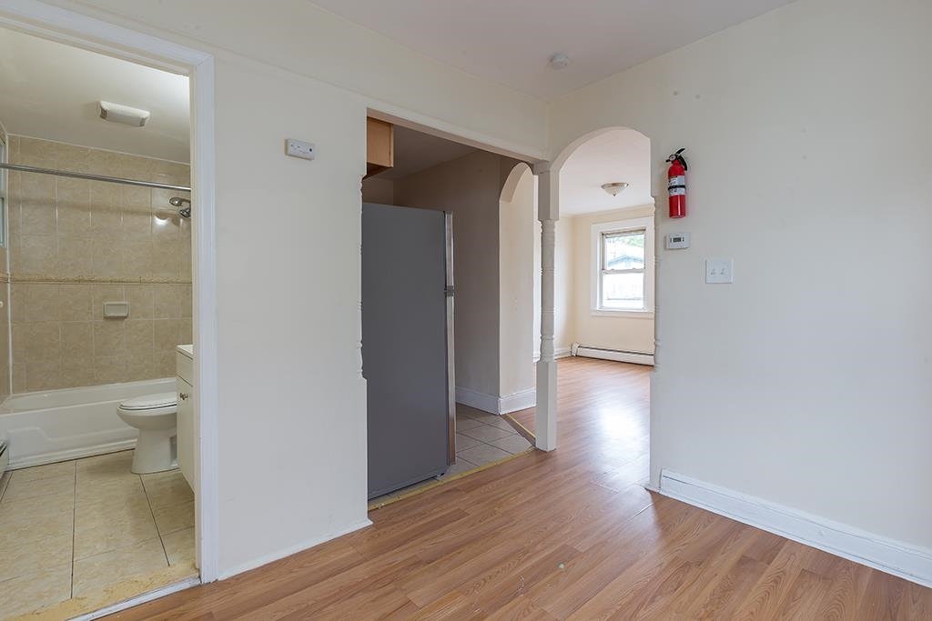 104 CLENDENNY AVE