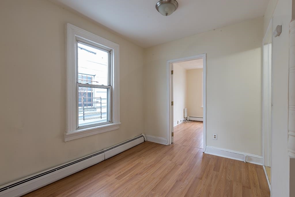104 CLENDENNY AVE