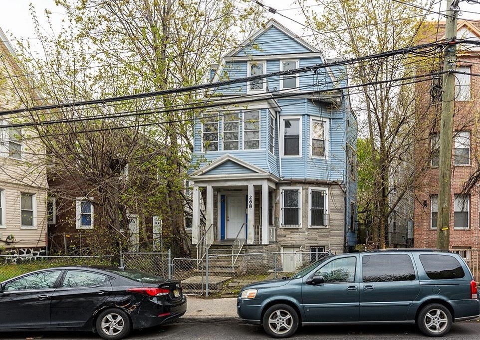 268 BERGEN AVE