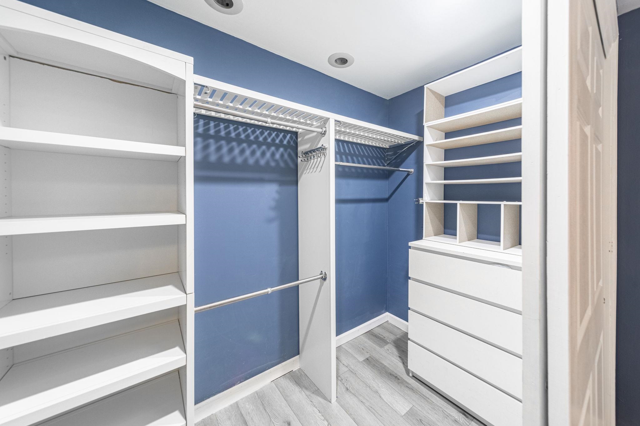 180 WASHINGTON ST Unit: 6