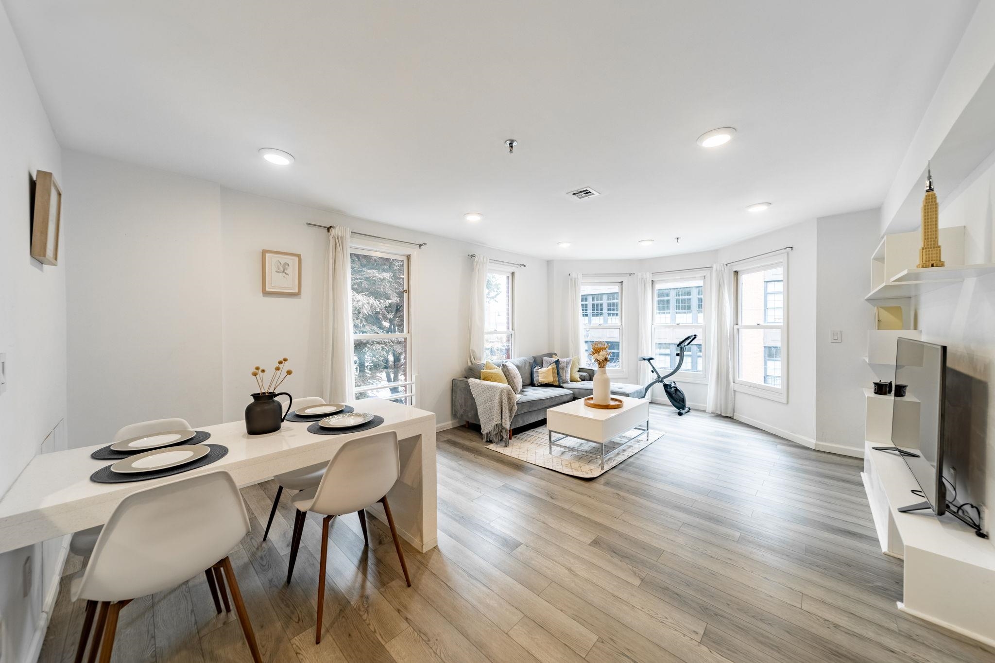180 WASHINGTON ST Unit: 6