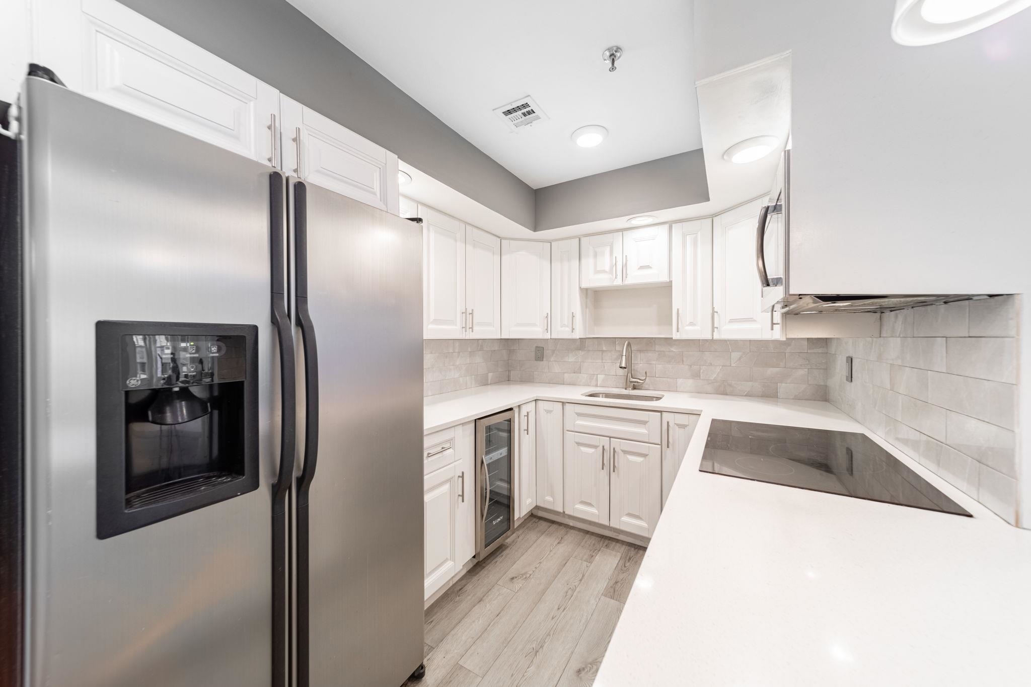 180 WASHINGTON ST Unit: 6