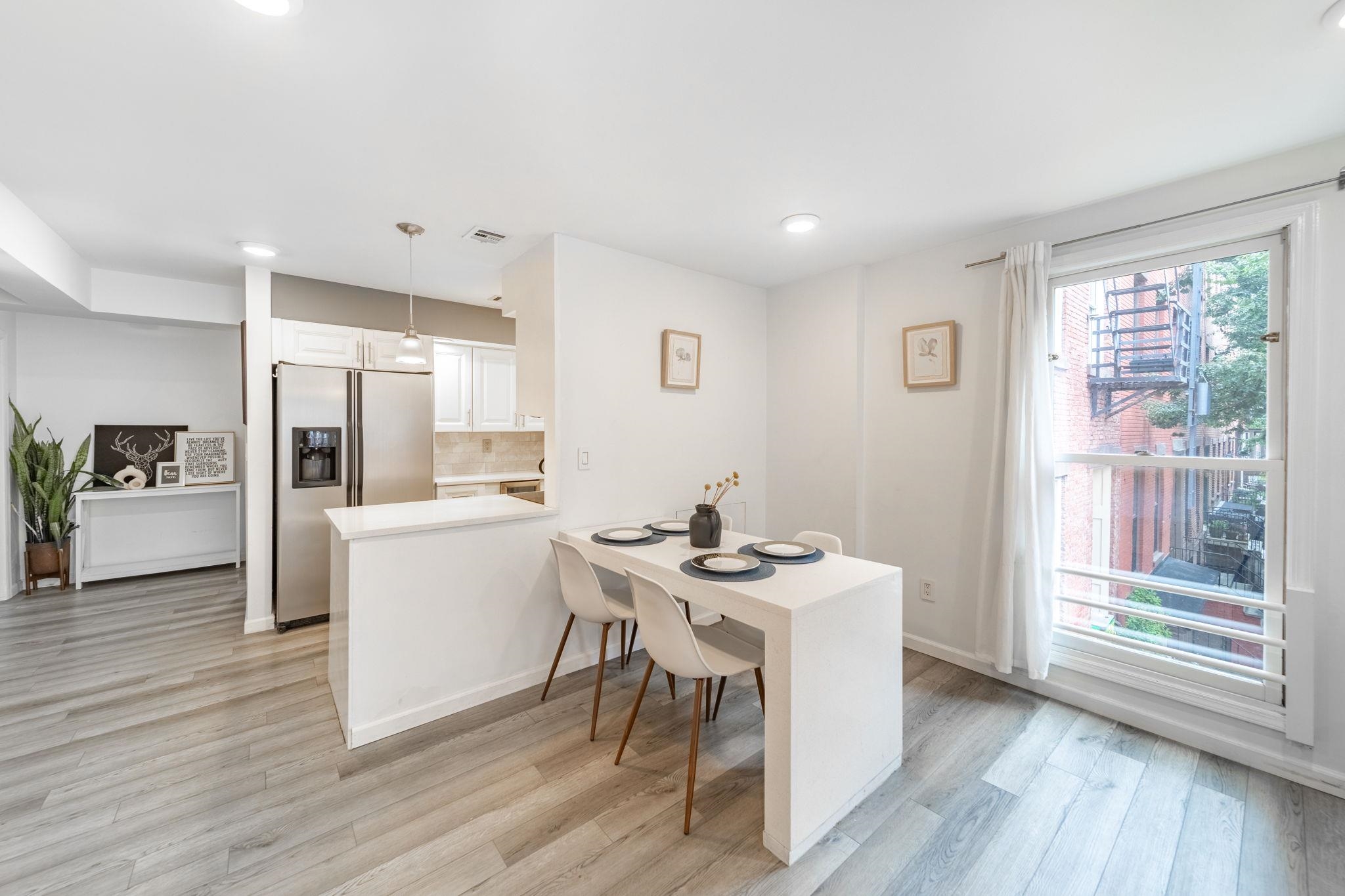 180 WASHINGTON ST Unit: 6