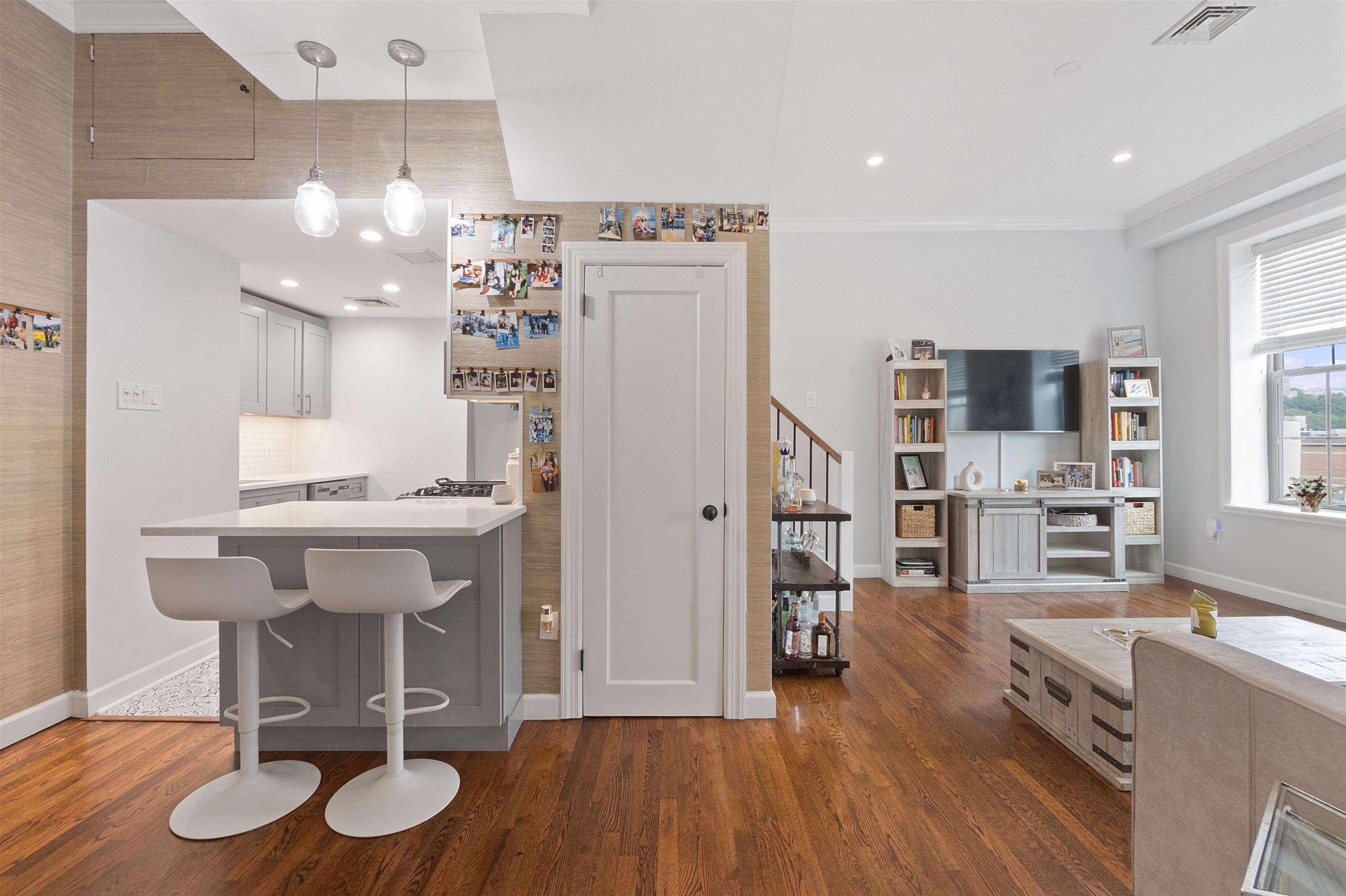 1015 GRAND ST Unit: 5C