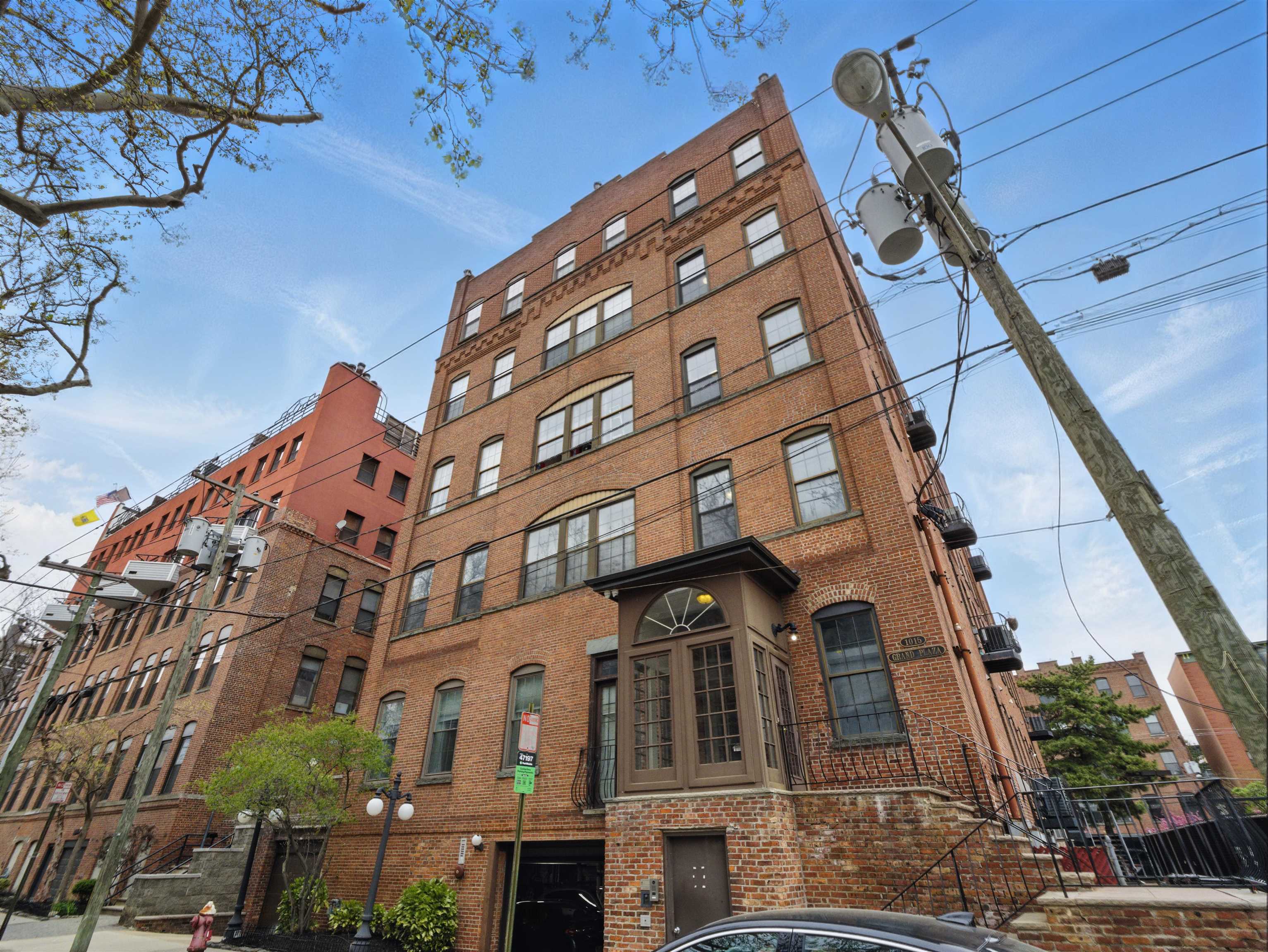 1015 GRAND ST Unit: 5C