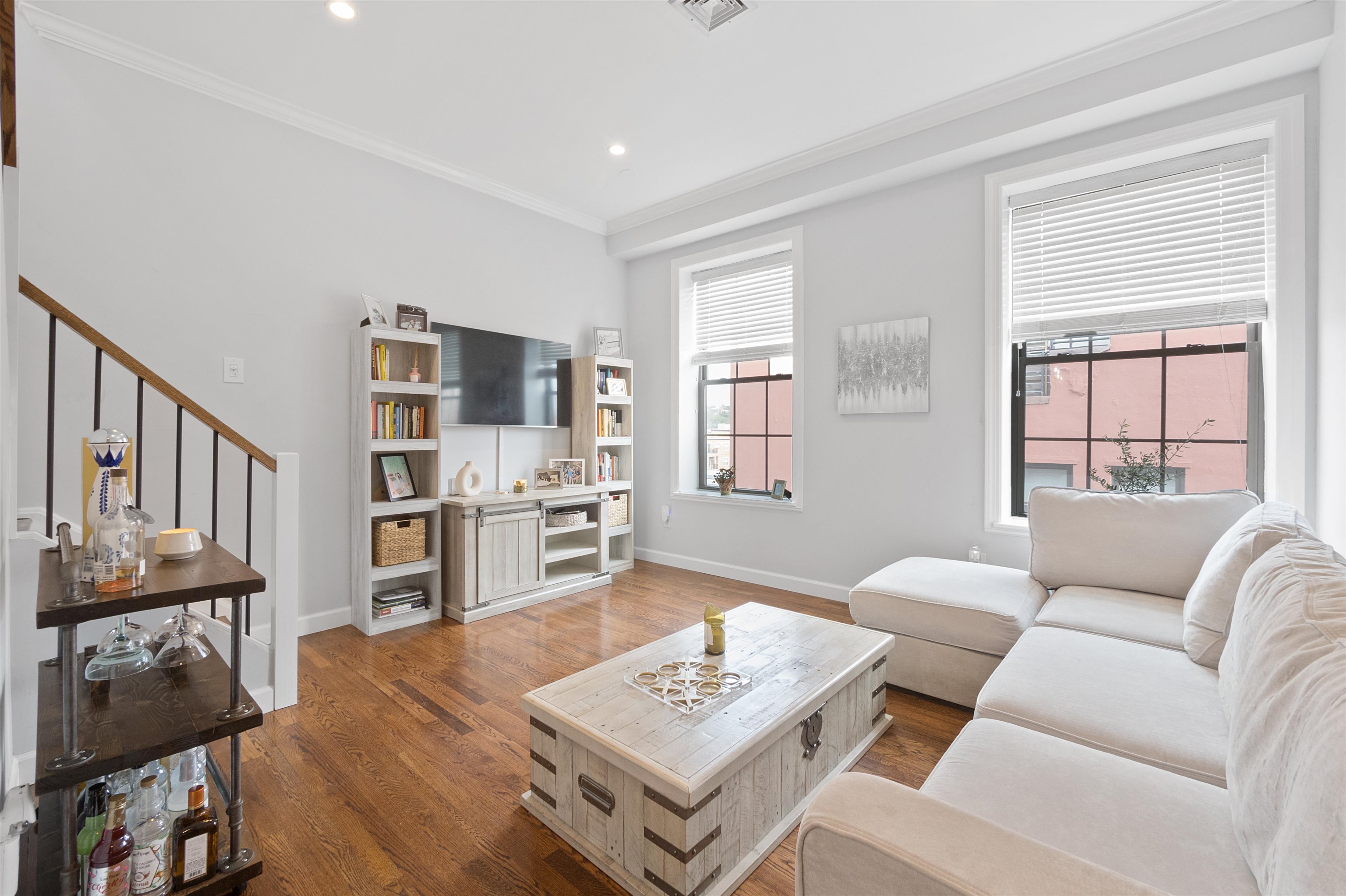1015 GRAND ST Unit: 5C