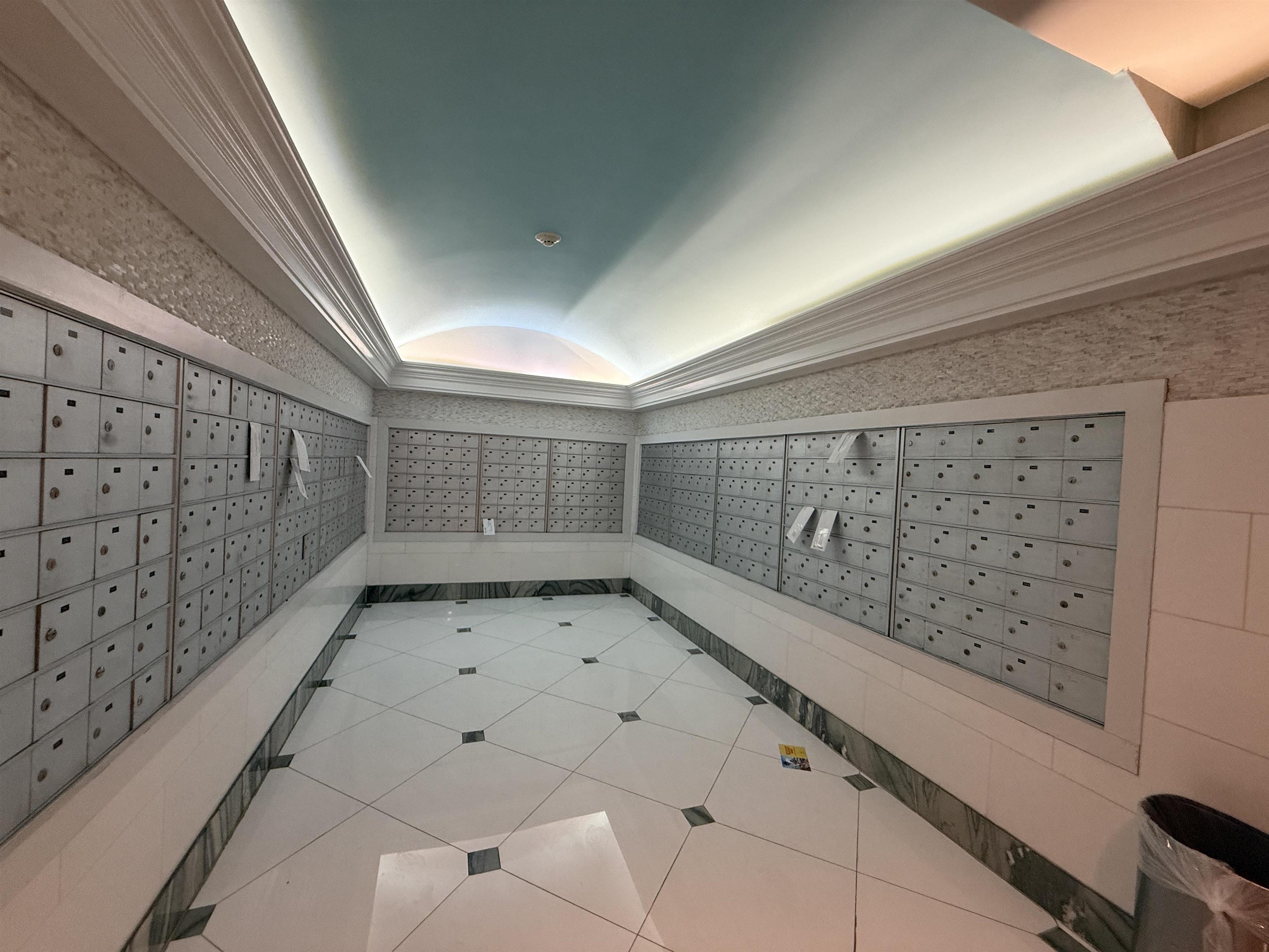 45 RIVER DR SOUTH Unit: 1906