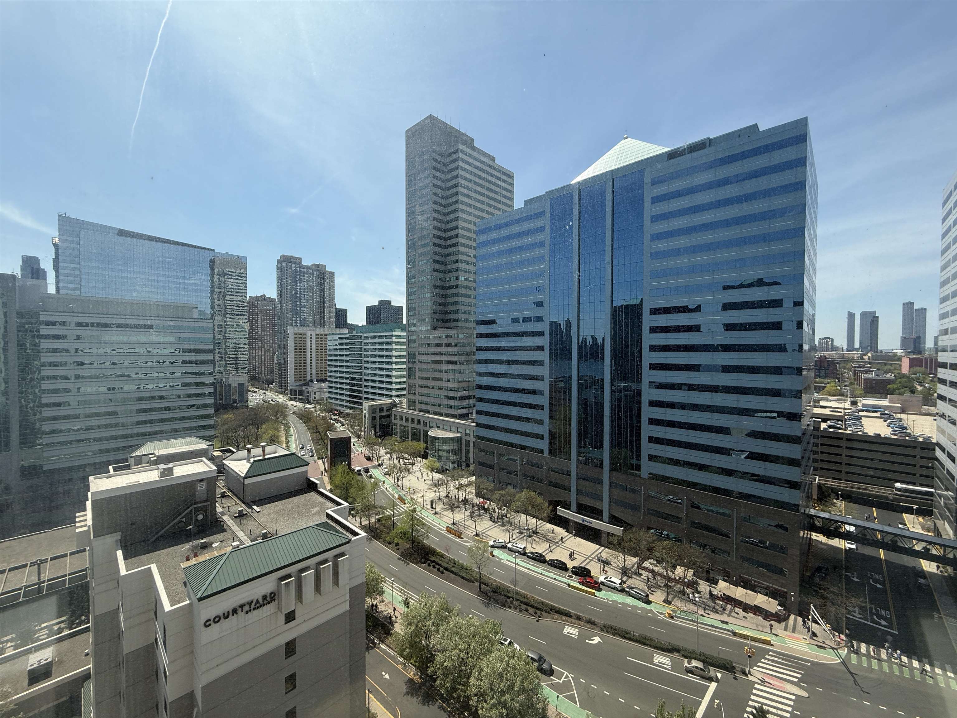 45 RIVER DR SOUTH Unit: 1906