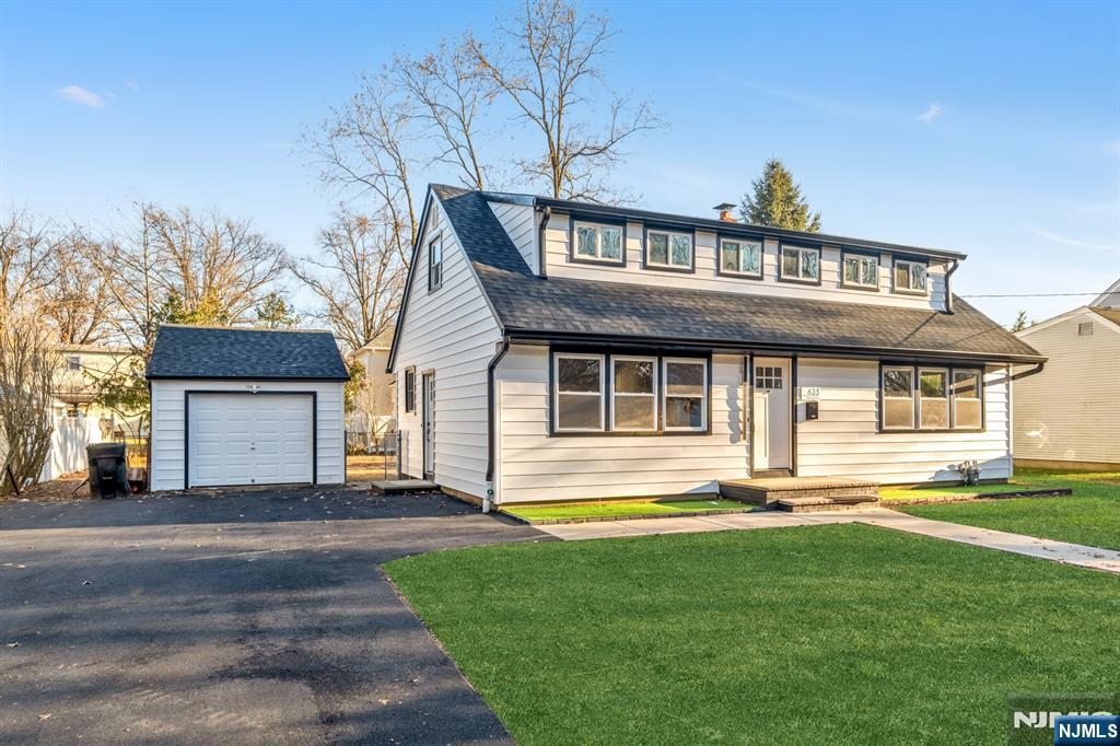 635 Falmouth Avenue