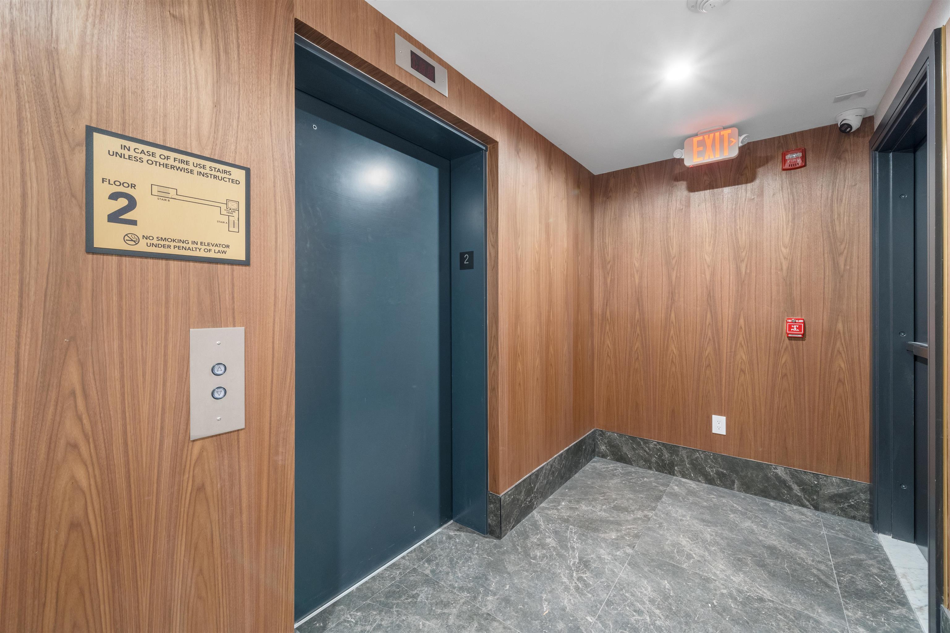 391 1ST ST Unit: 4-D