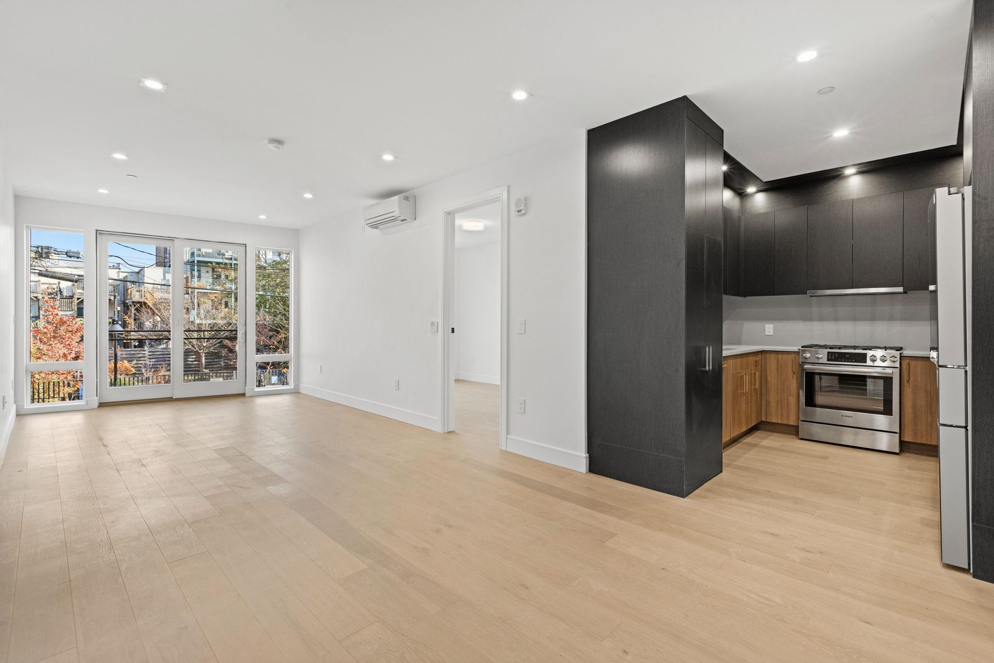 391 1ST ST Unit: 4-D