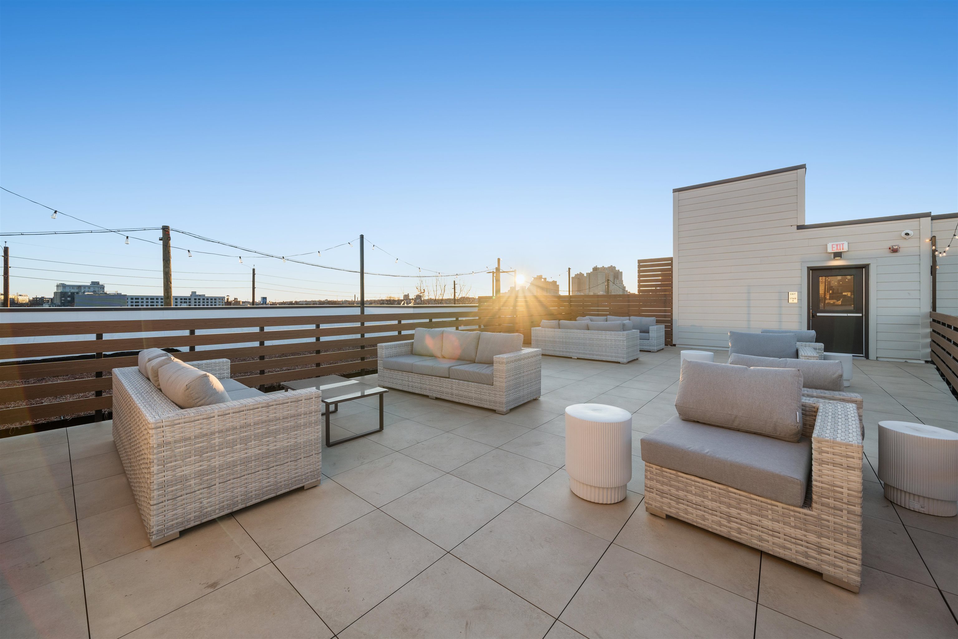 391 1ST ST Unit: 4-D