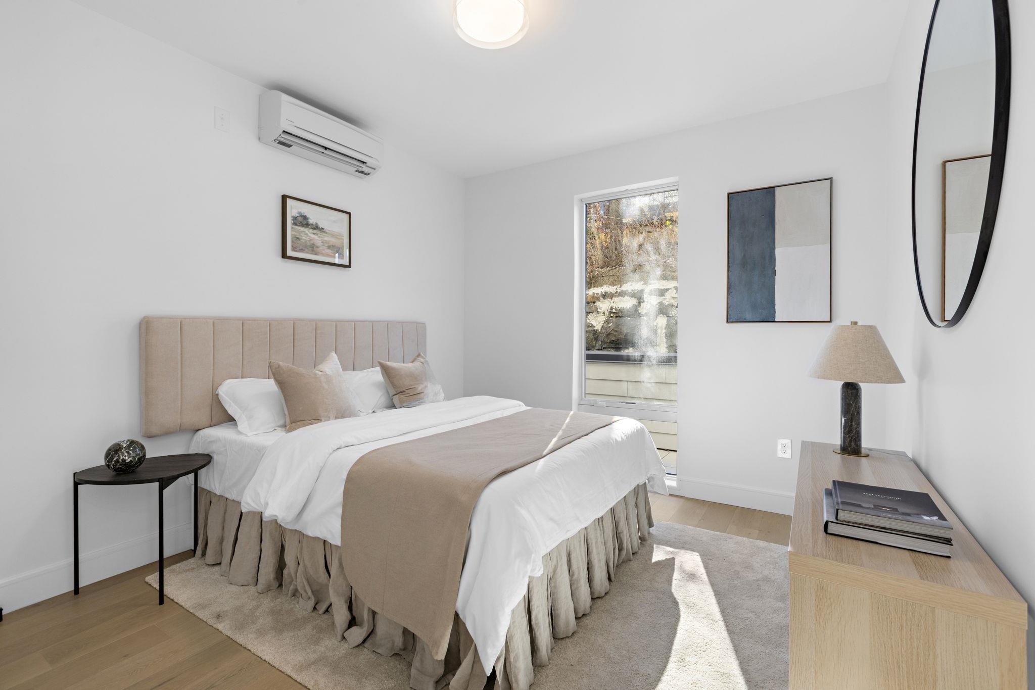 391 1ST ST Unit: 4-D