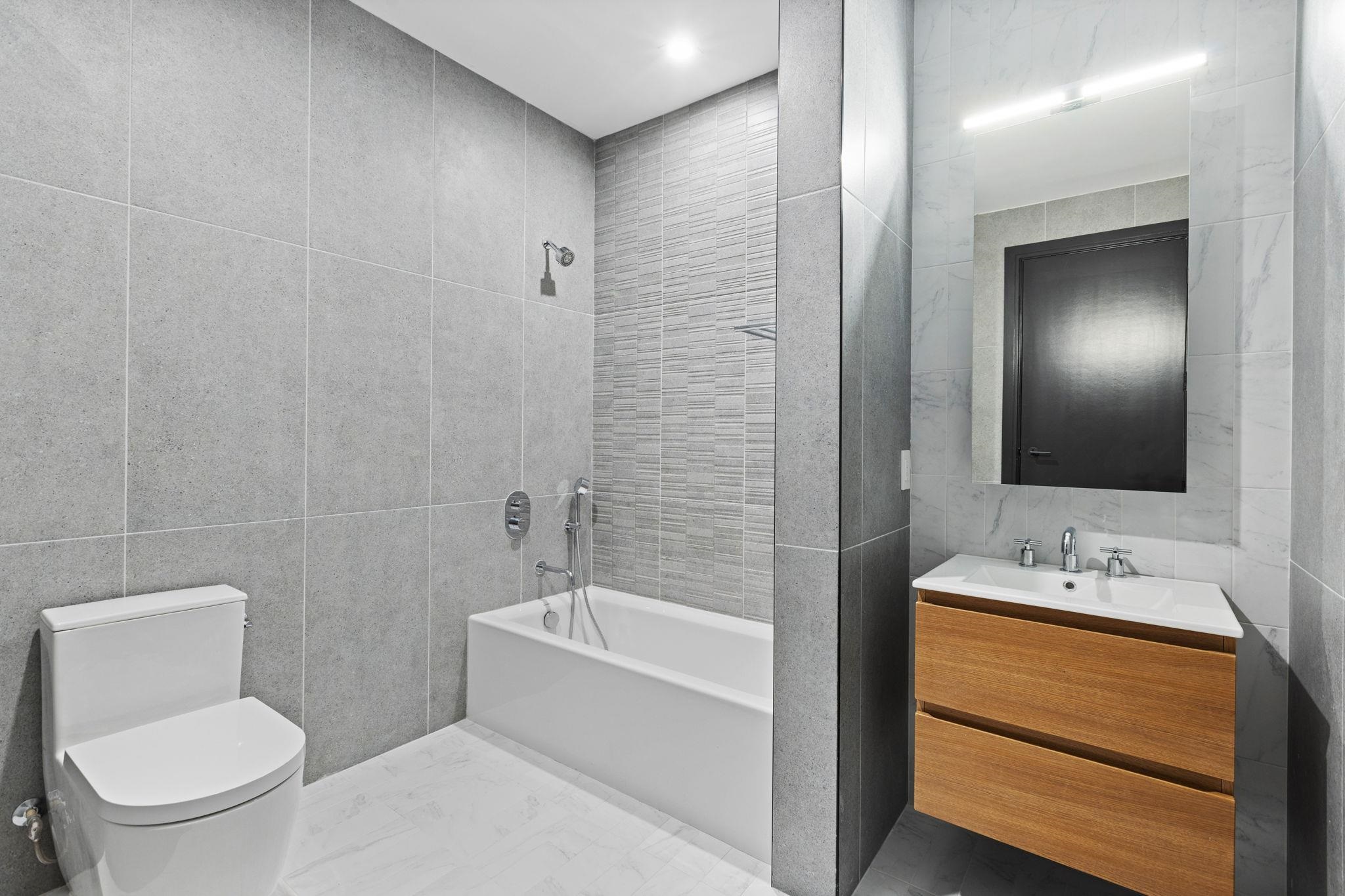 391 1ST ST Unit: 4-D