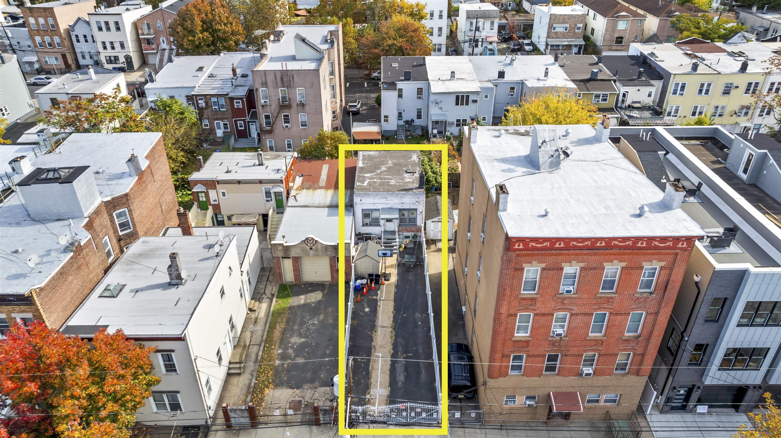 46 WRIGHT AVE