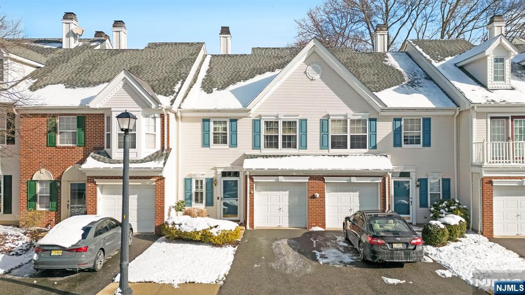 68 Washington Court