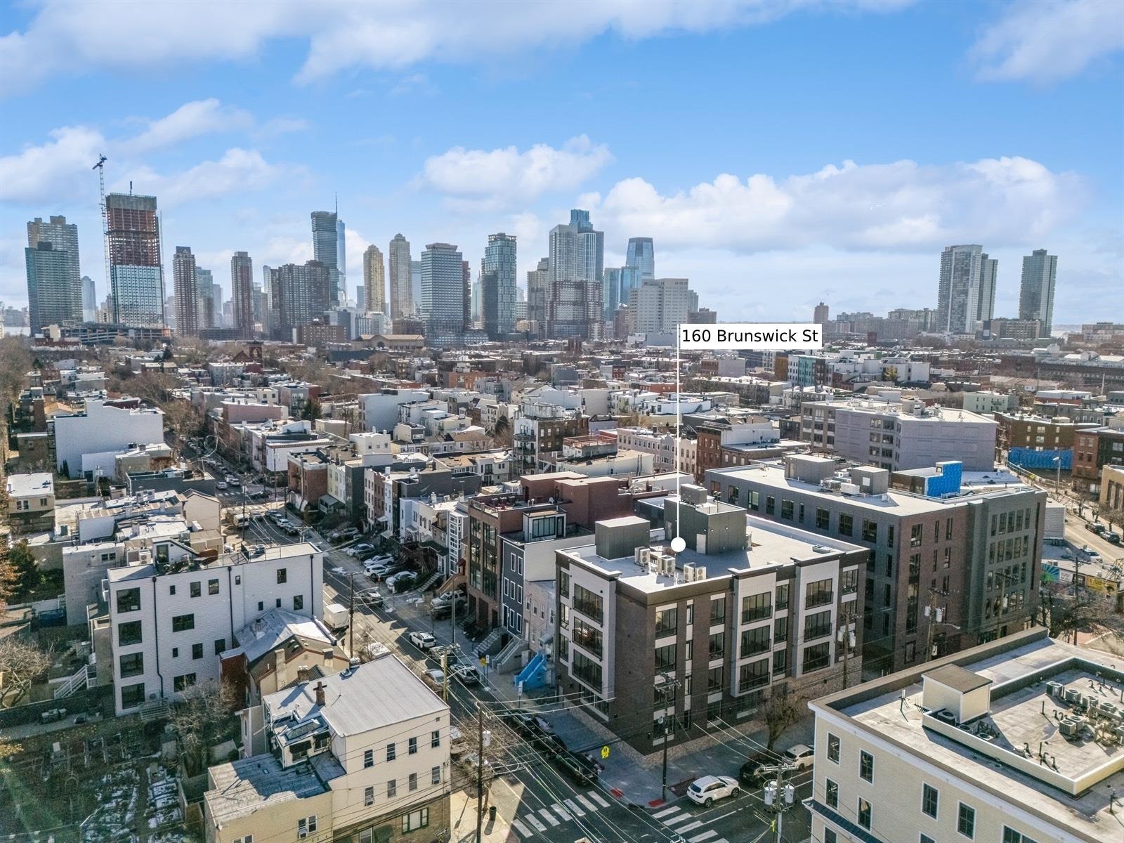 160 BRUNSWICK ST Unit: 204