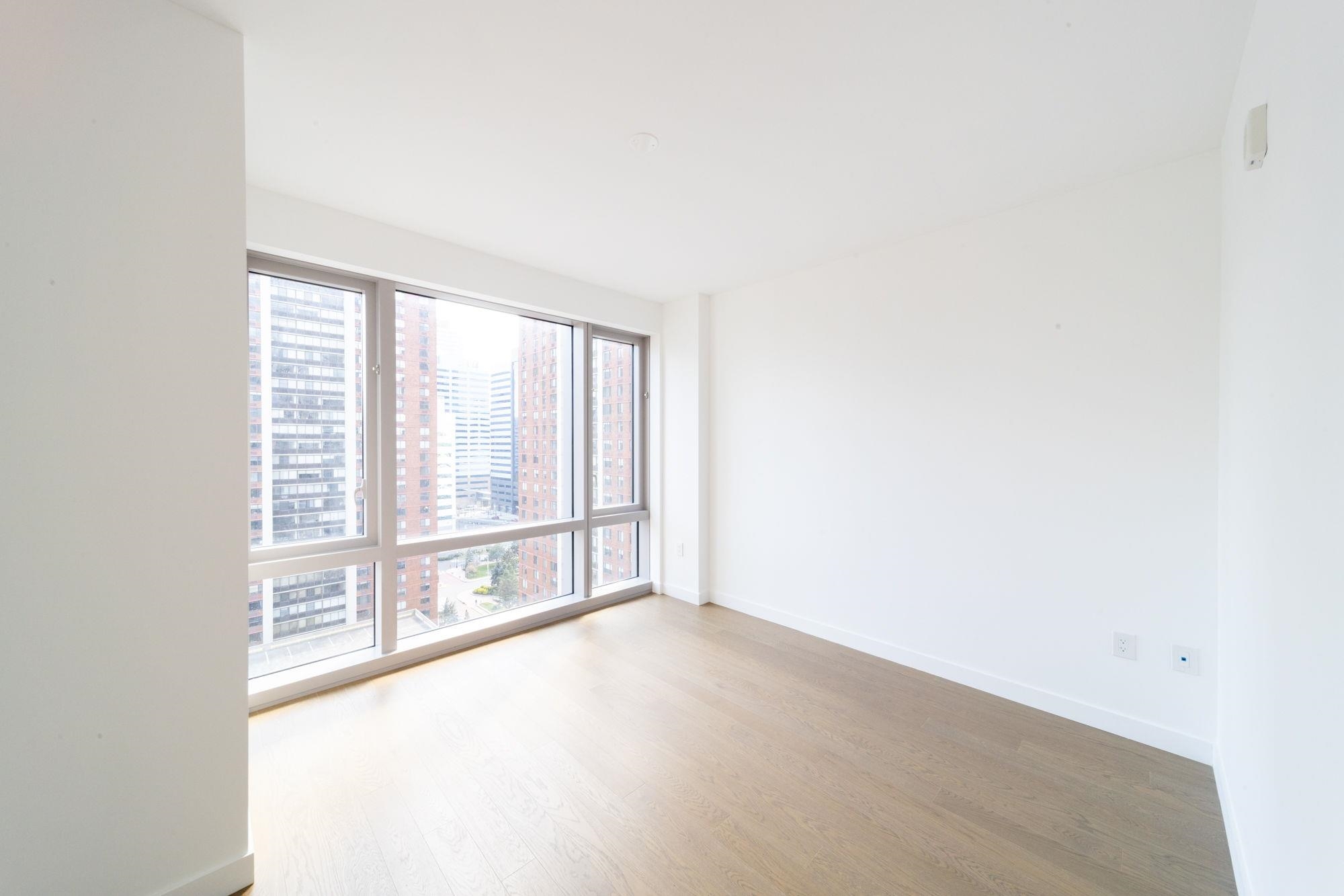 75 PARK LANE SOUTH Unit: 1408