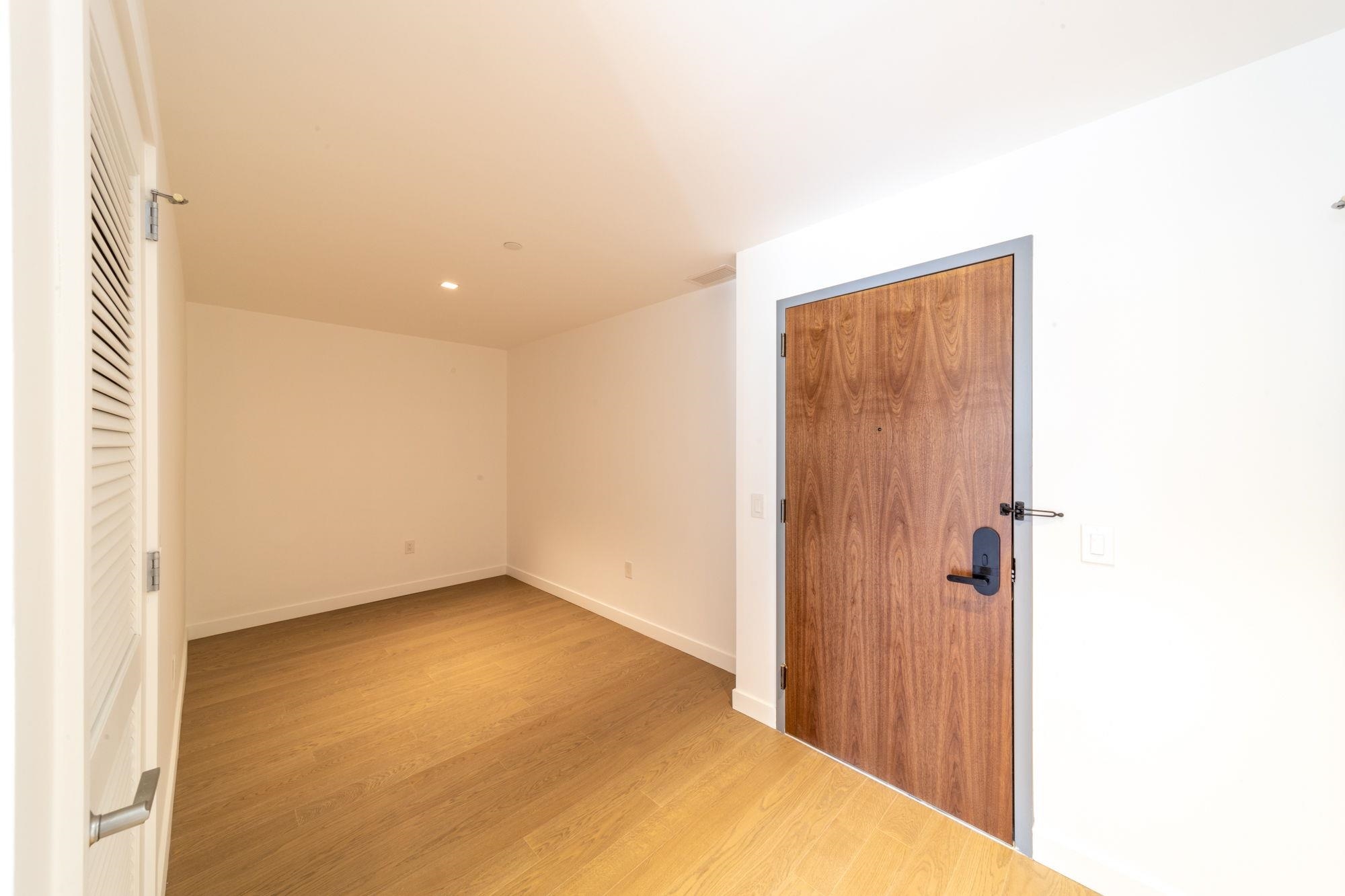 75 PARK LANE SOUTH Unit: 1408