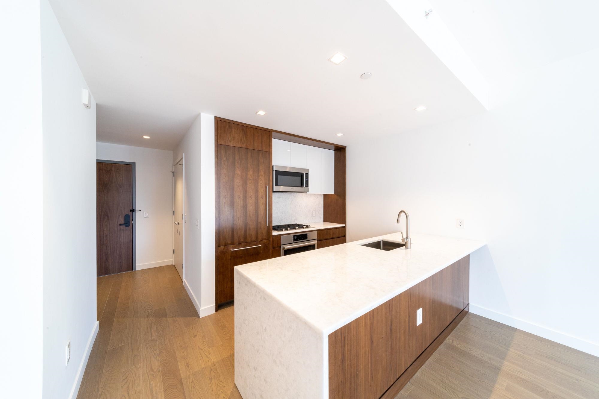 75 PARK LANE SOUTH Unit: 1408