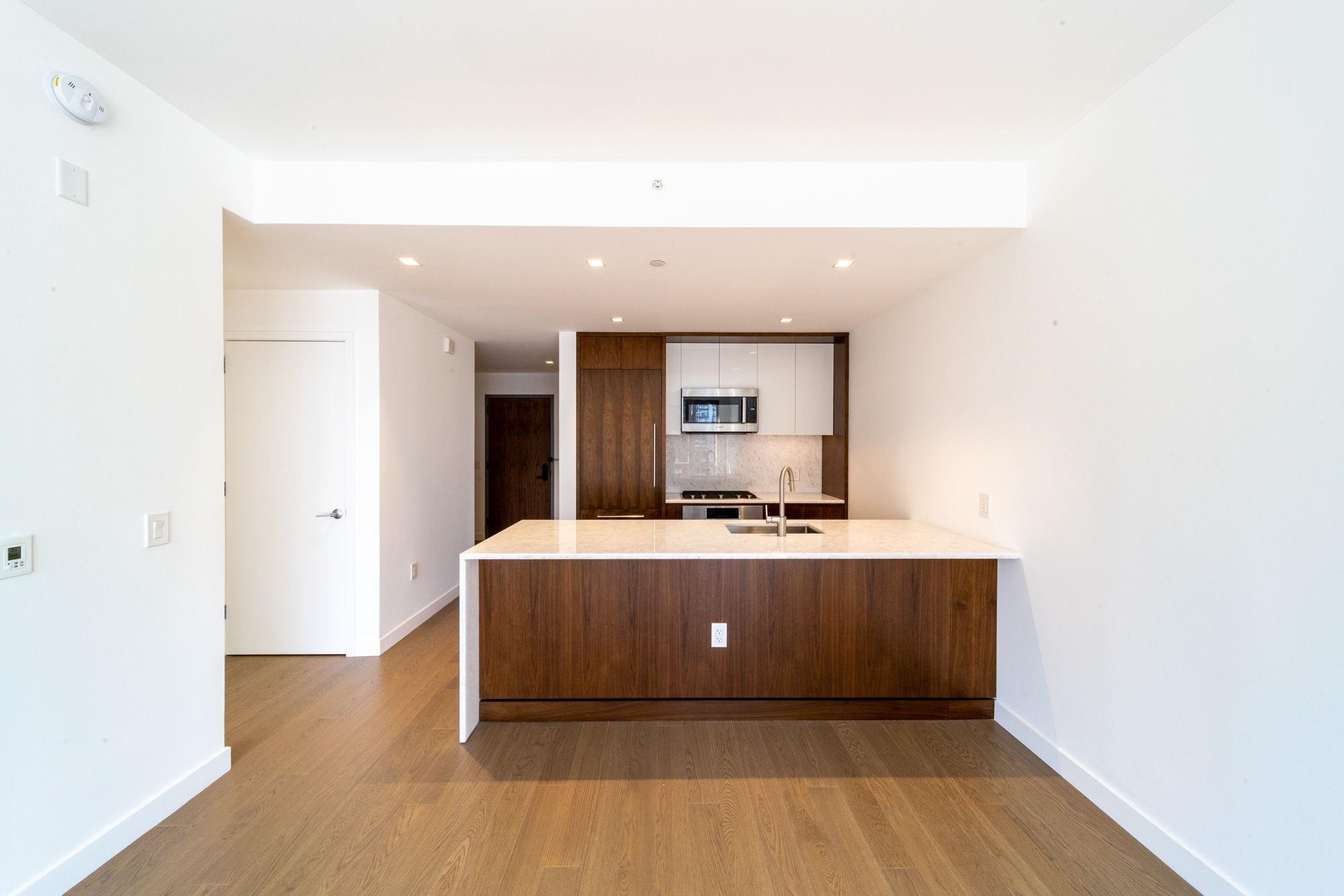 75 PARK LANE SOUTH Unit: 1408
