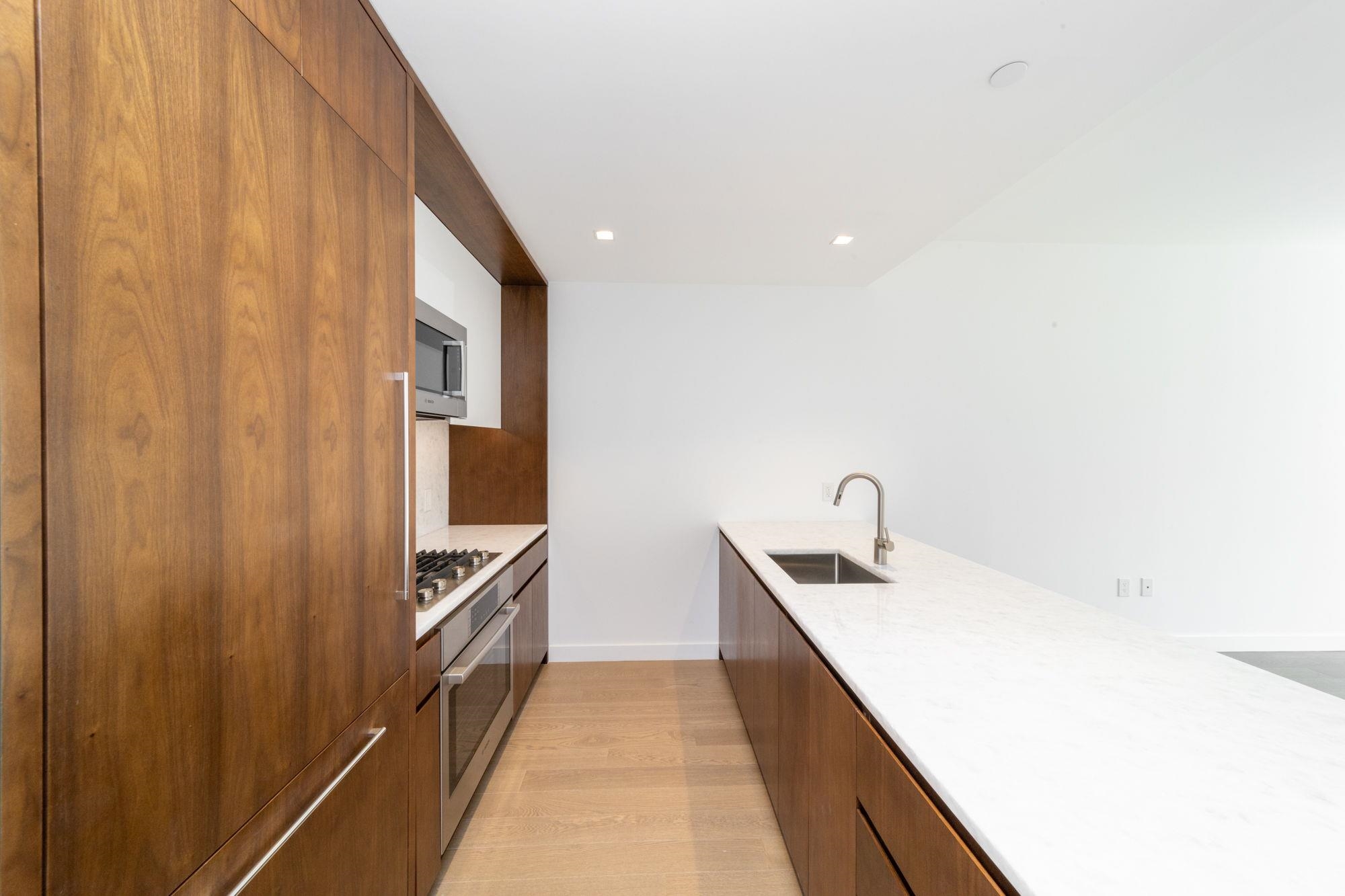75 PARK LANE SOUTH Unit: 1408