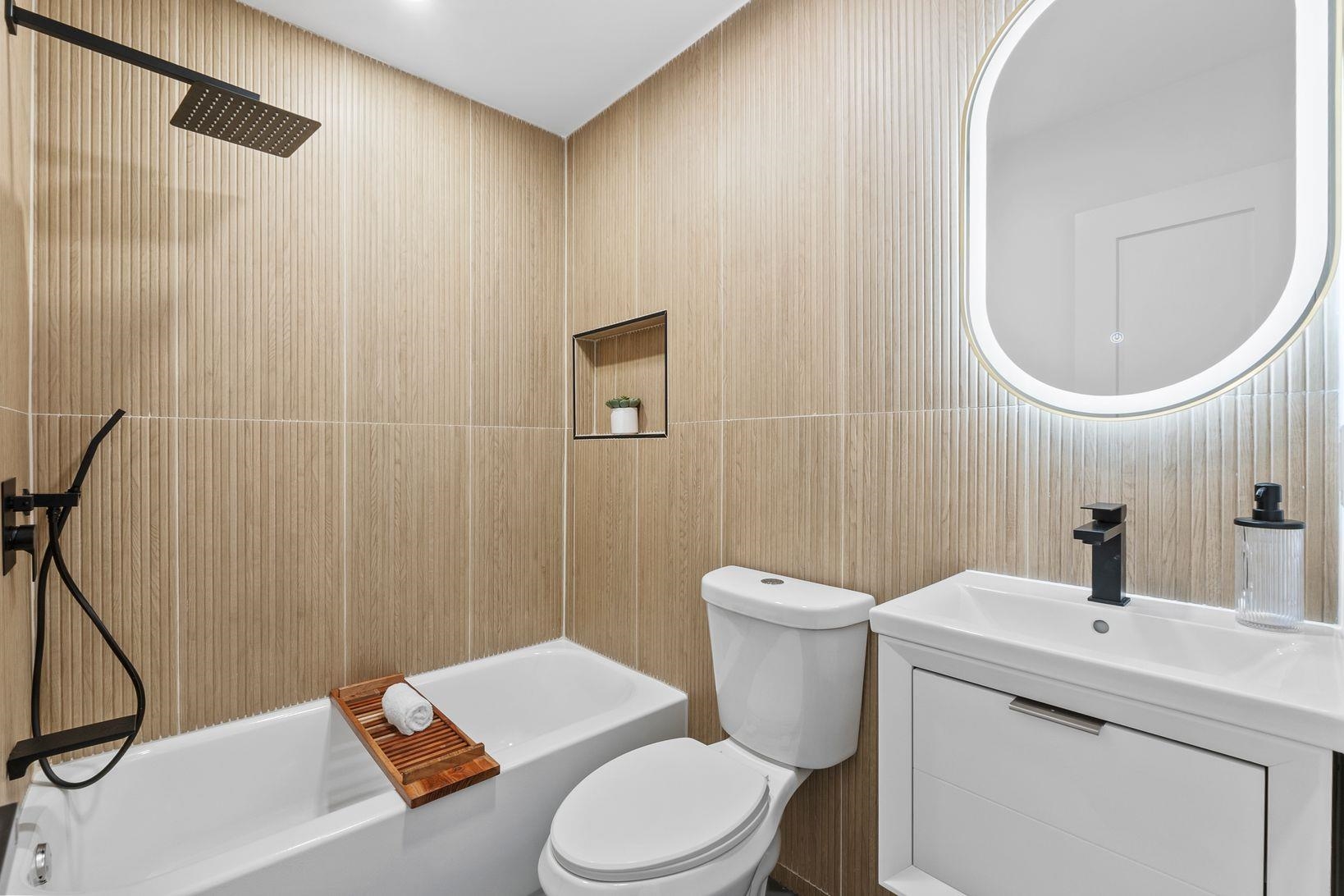 63 JEFFERSON AVE Unit: 2