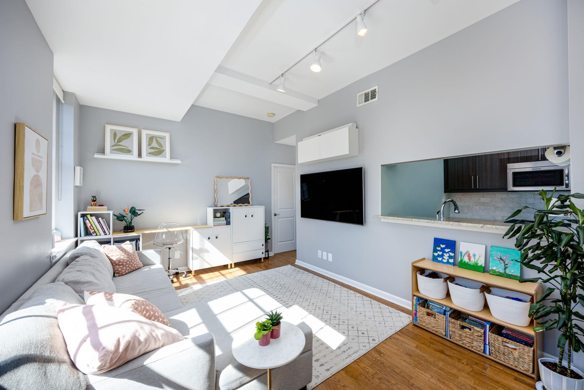 186 WAYNE ST Unit: D-420
