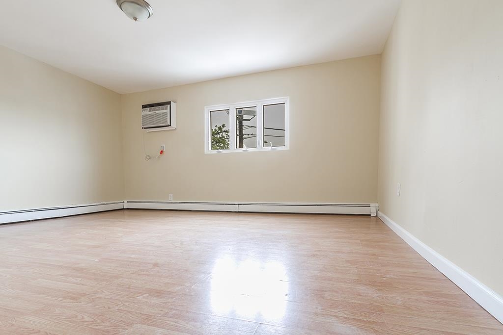 72 WEST 22ND ST