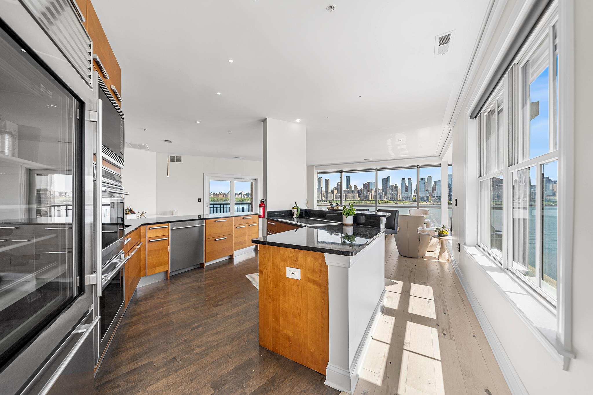 20 AVENUE AT PORT IMPERIAL Unit: 401