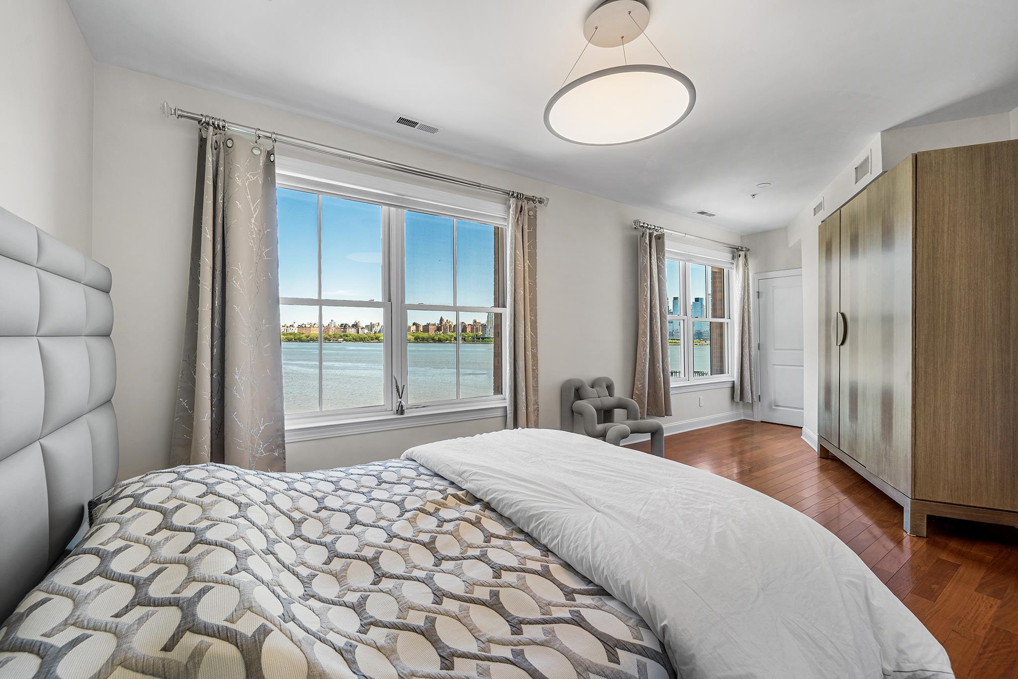 20 AVENUE AT PORT IMPERIAL Unit: 401