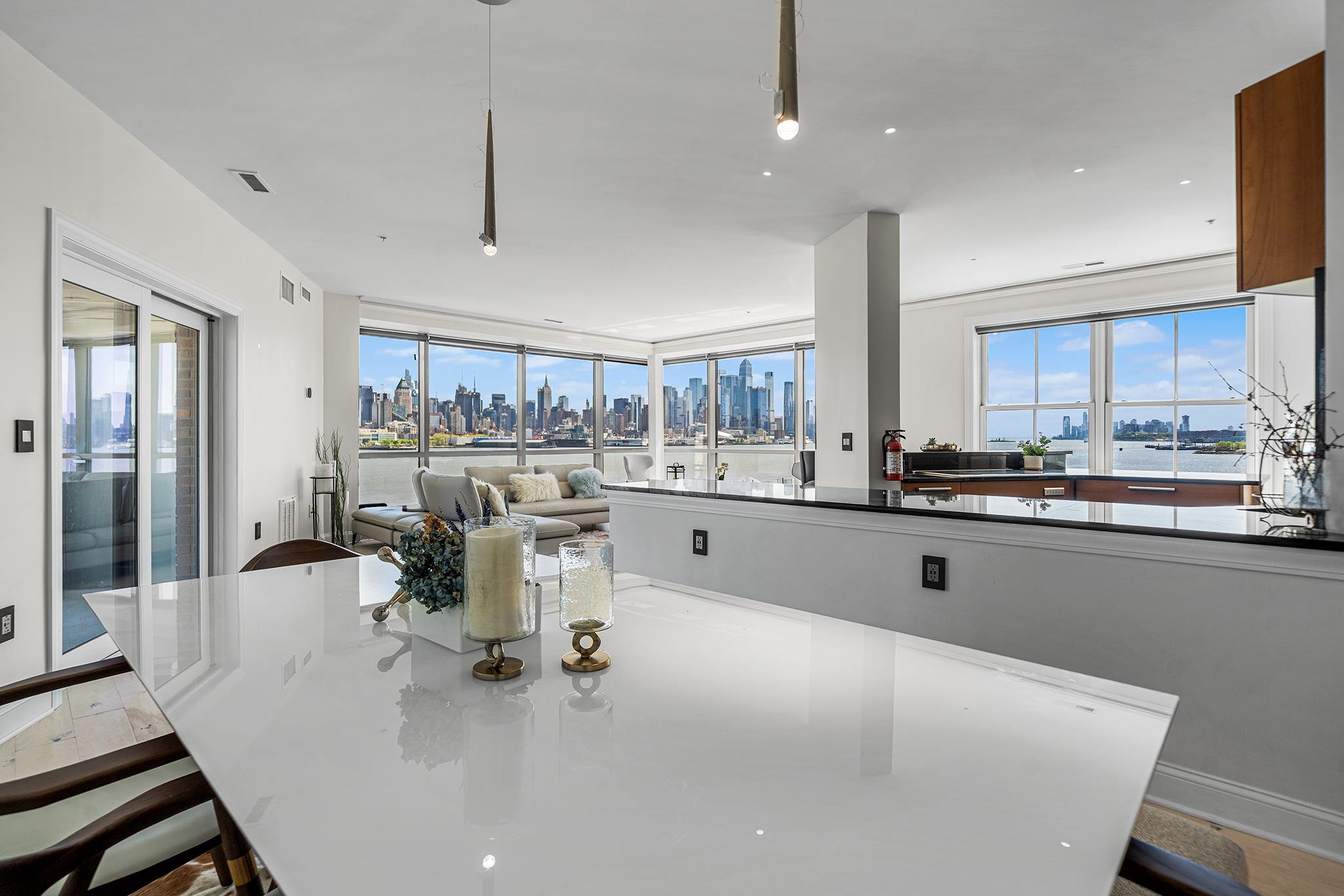 20 AVENUE AT PORT IMPERIAL Unit: 401