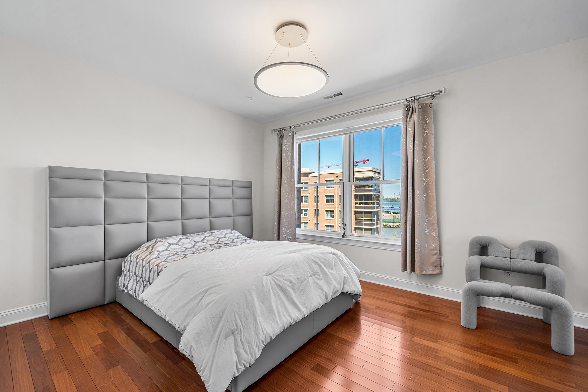 20 AVENUE AT PORT IMPERIAL Unit: 401
