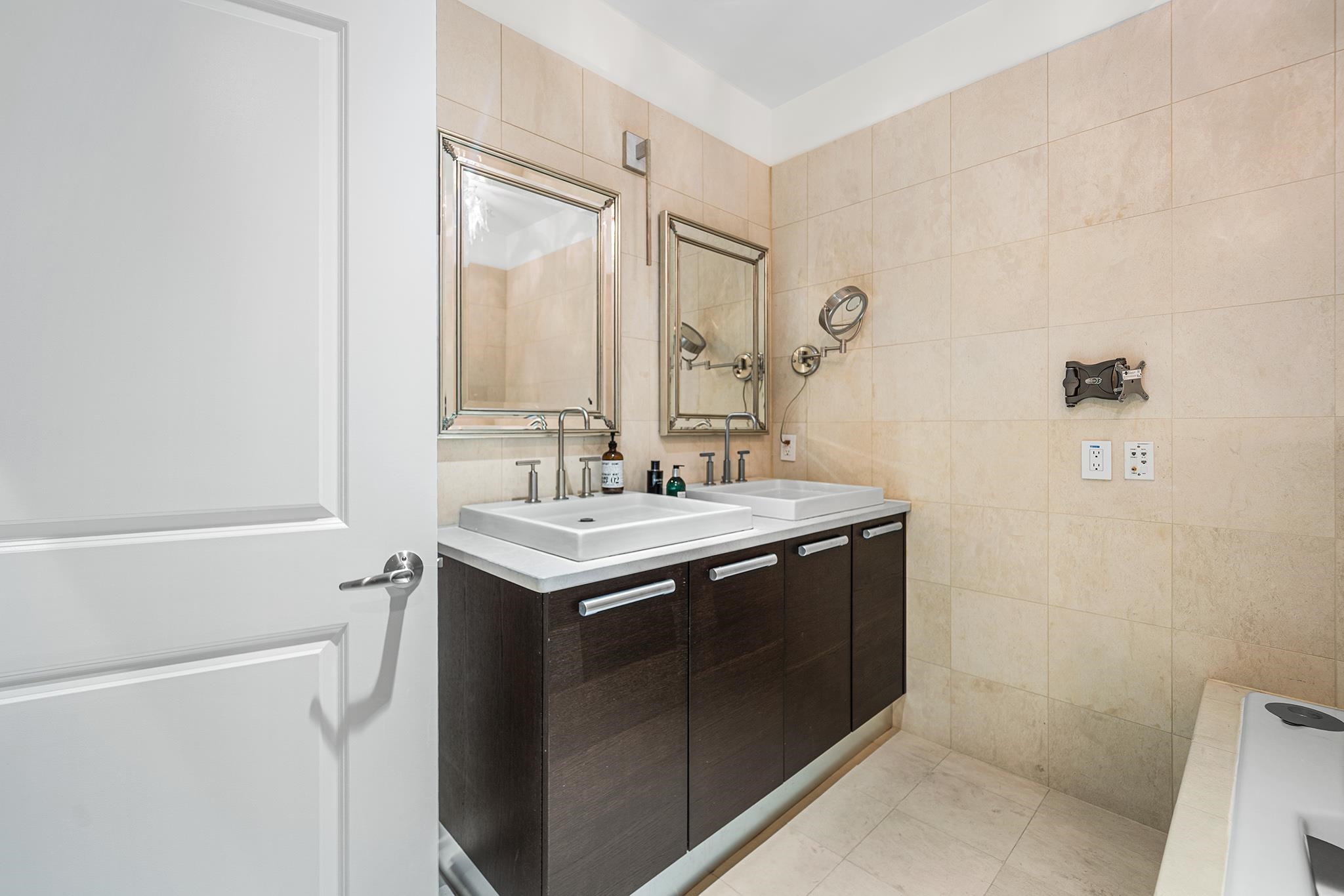 20 AVENUE AT PORT IMPERIAL Unit: 401