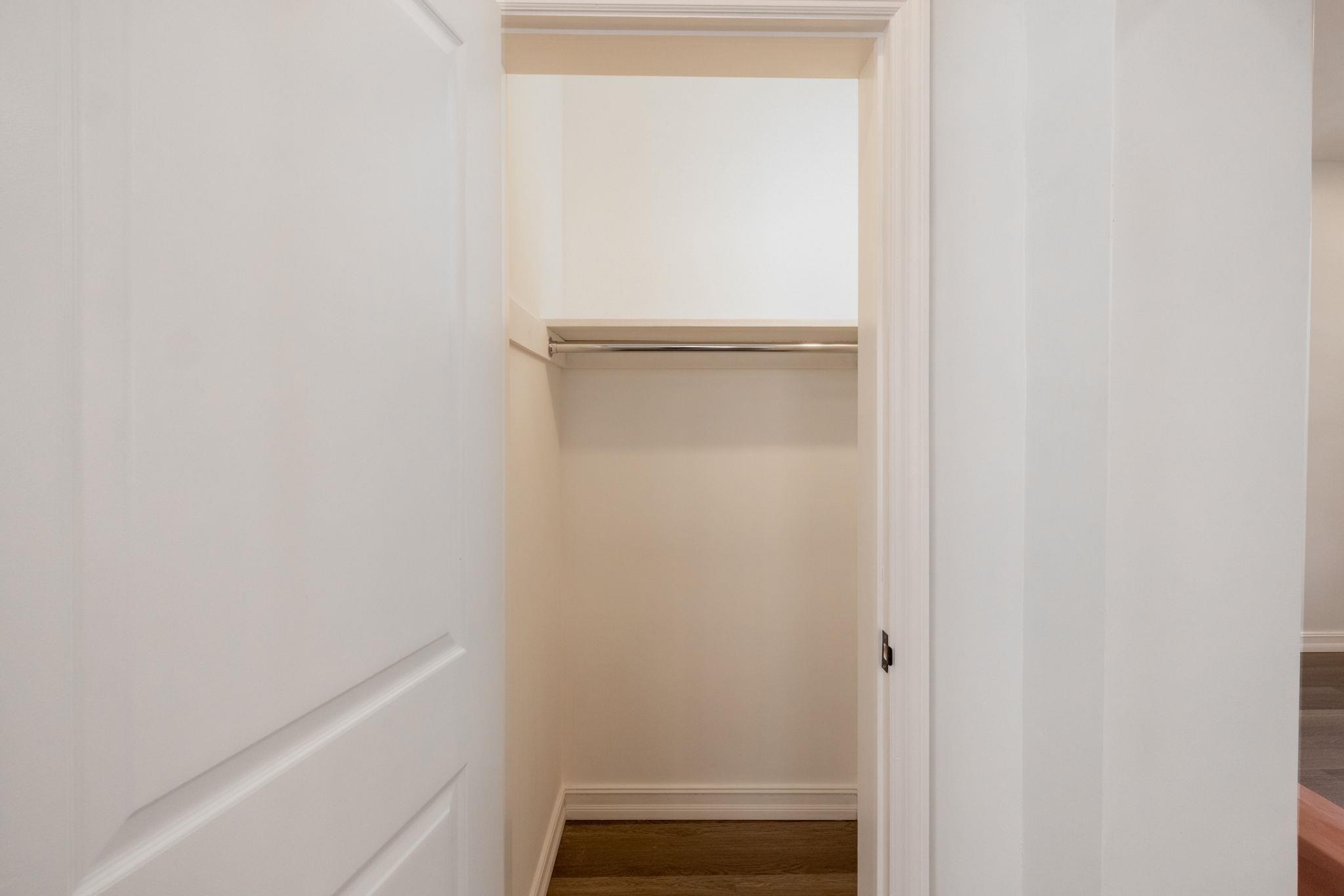 100 WEST 46TH ST Unit: 1