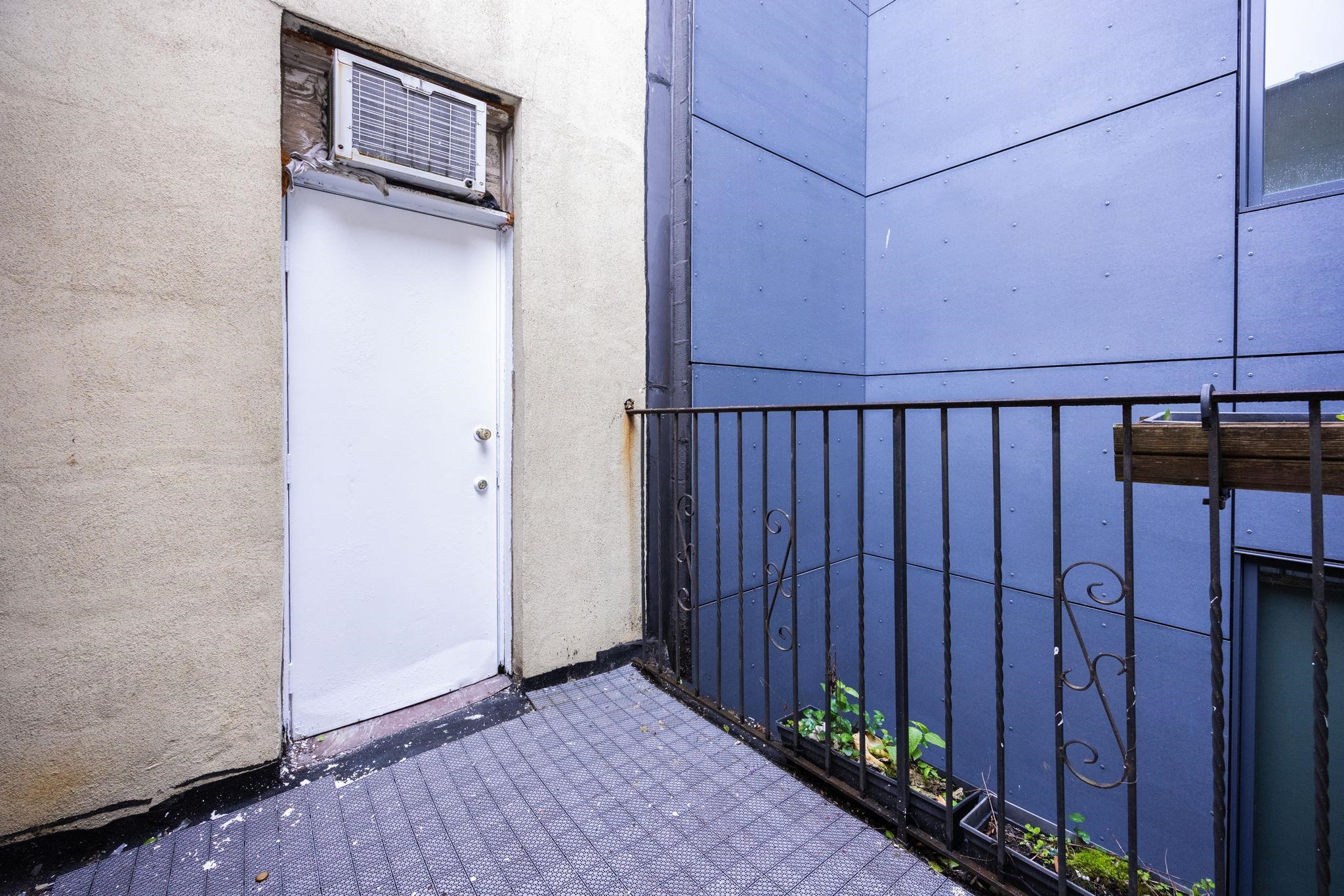 229-231 NEWARK AVE Unit: 3R