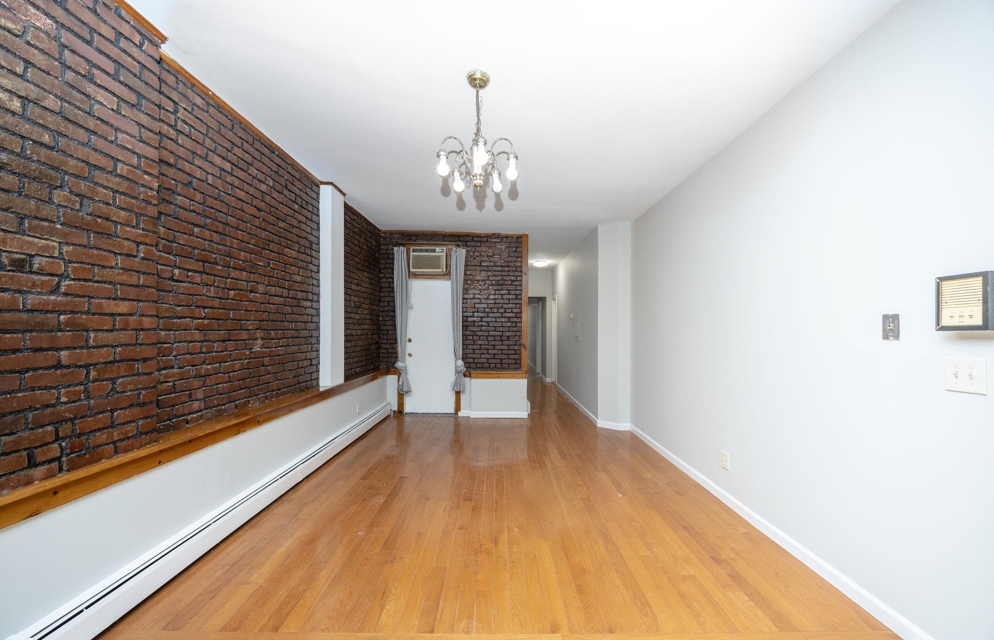 229-231 NEWARK AVE Unit: 3R
