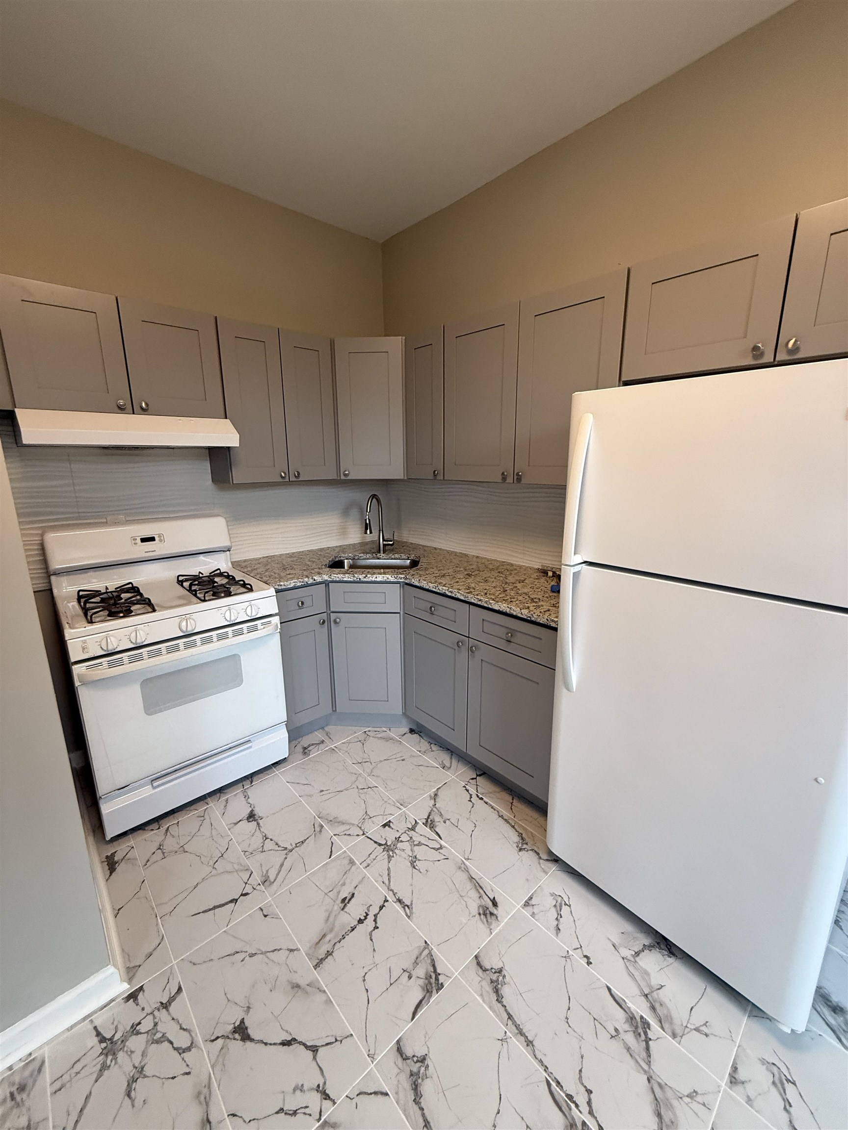 303 BROADWAY Unit: 2A