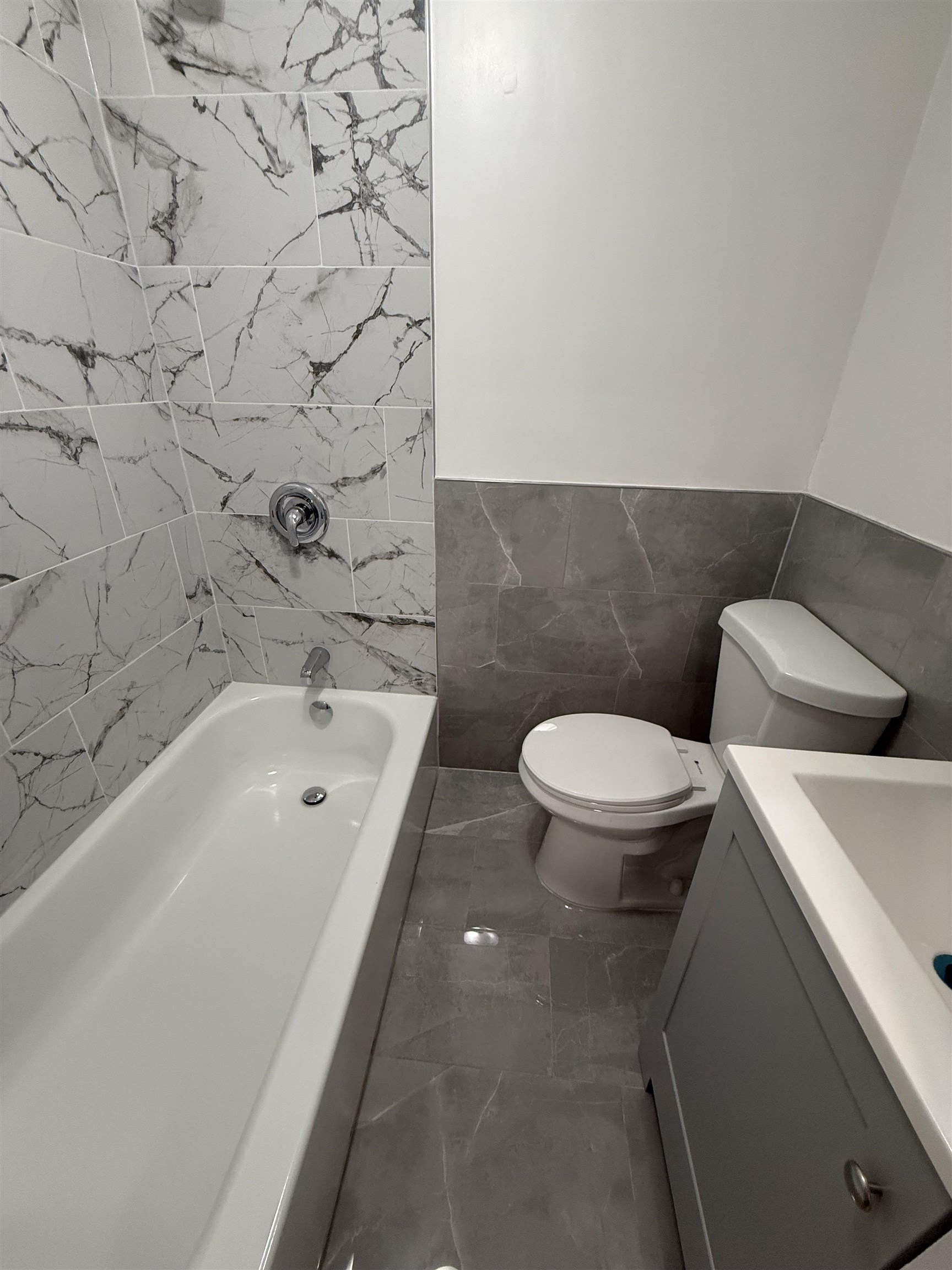 303 BROADWAY Unit: 2A