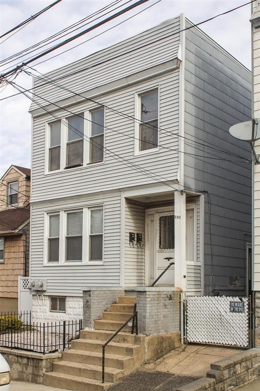298 PEARSALL AVE