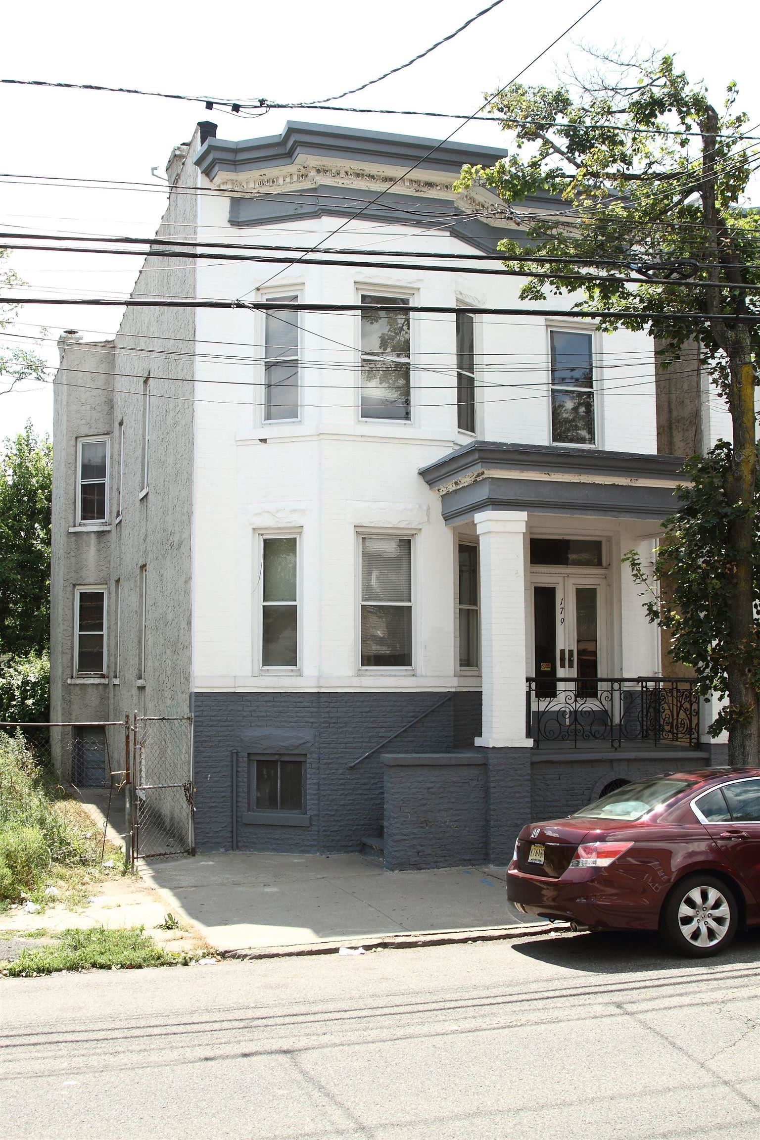 179 BEACON AVE