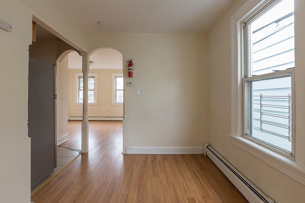 104 CLENDENNY AVE