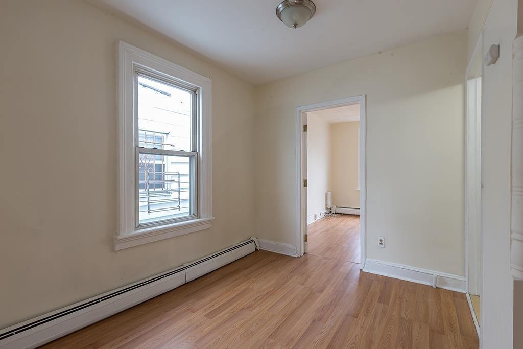 104 CLENDENNY AVE