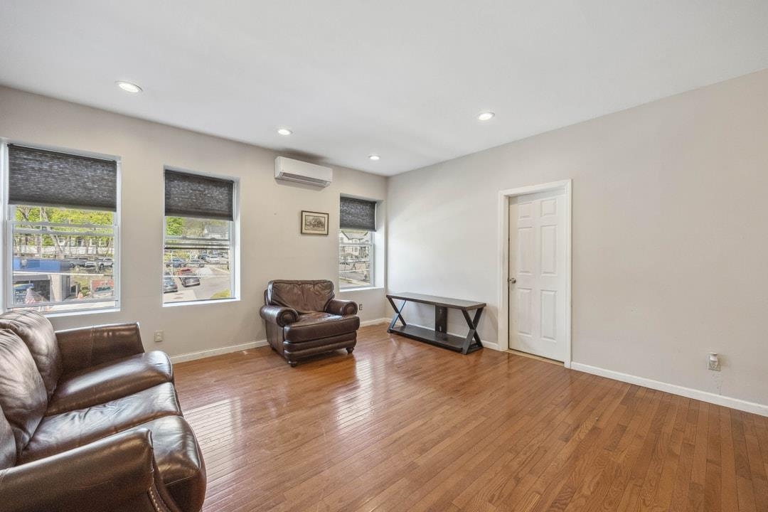 599 NORTH MAPLE AVE