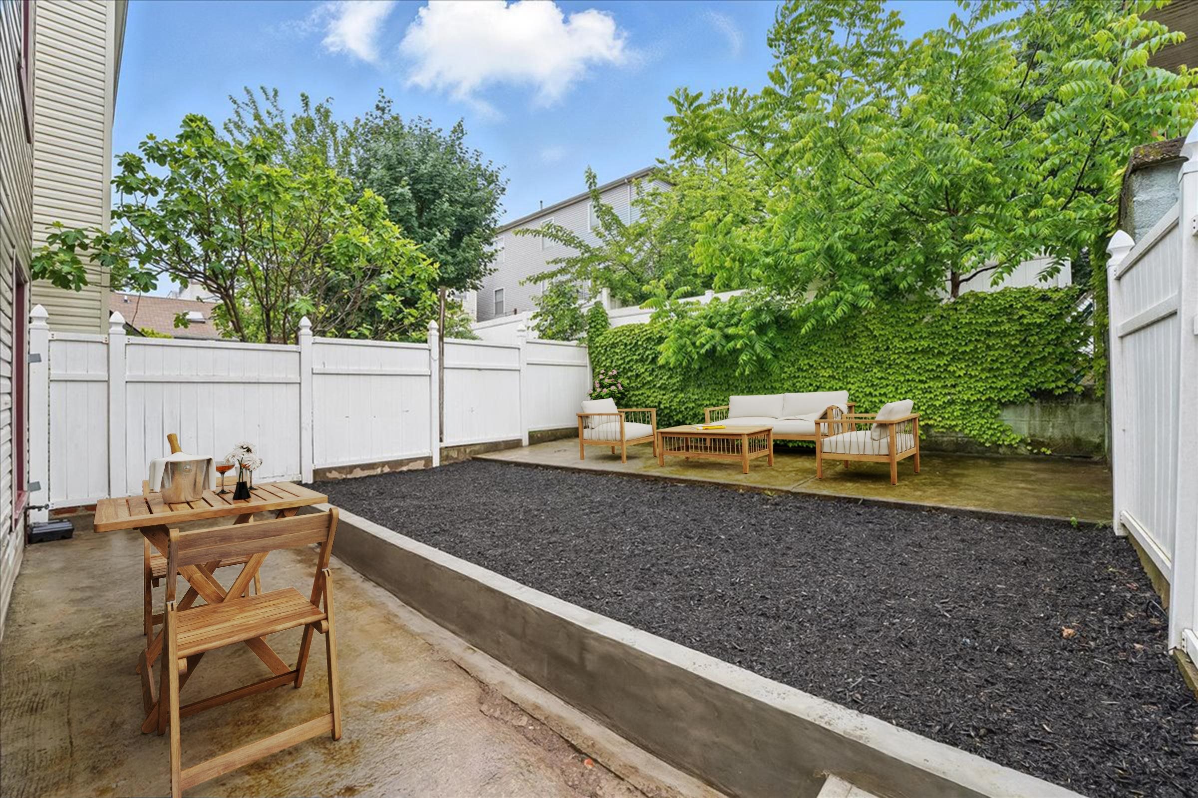 144 NELSON AVE