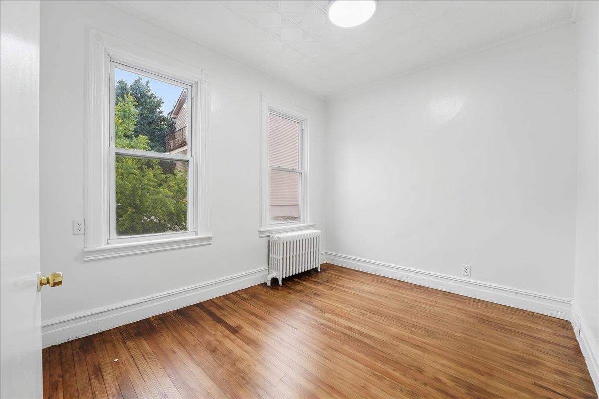 144 NELSON AVE